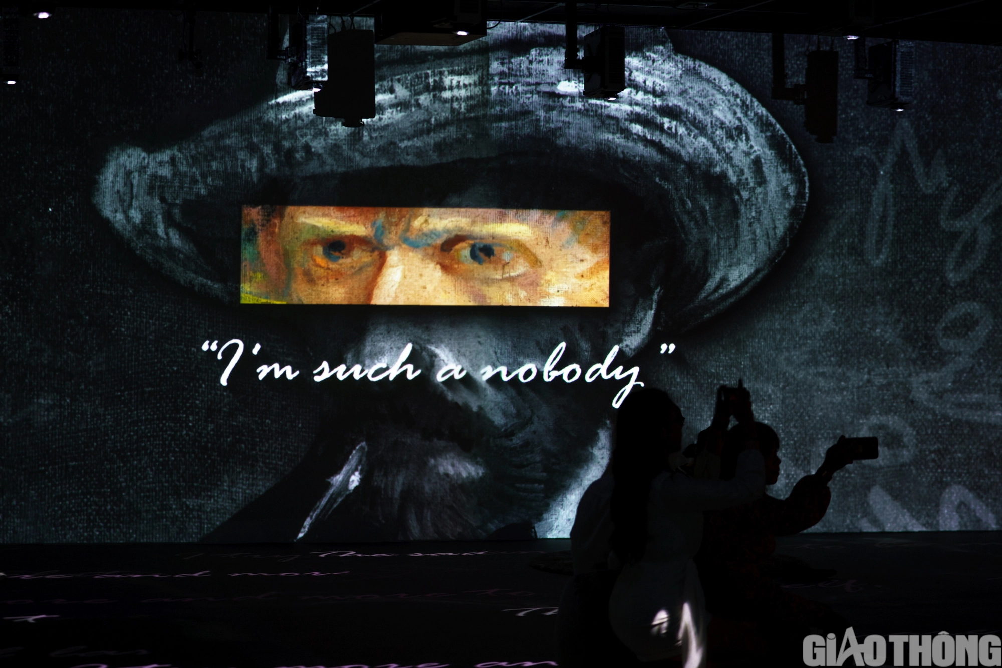 Giới trẻ thích thú với triển lãm nghệ thuật đa giác quan Van Gogh - Ảnh 16. Giới trẻ thích thú với triển lãm nghệ thuật đa giác quan Van Gogh - Ảnh 16.