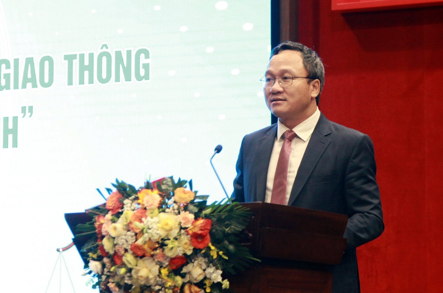 Thượng t&ocirc;n ph&aacute;p luật l&agrave; nền tảng căn bản để c&oacute; văn h&oacute;a giao th&ocirc;ng - Ảnh 1.