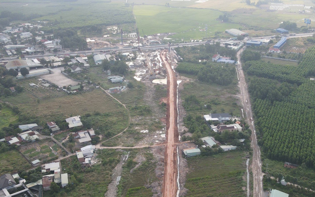 Cuối th&aacute;ng 12 sẽ b&agrave;n giao đất cao su l&agrave;m đường kết nối s&acirc;n bay Long Th&agrave;nh