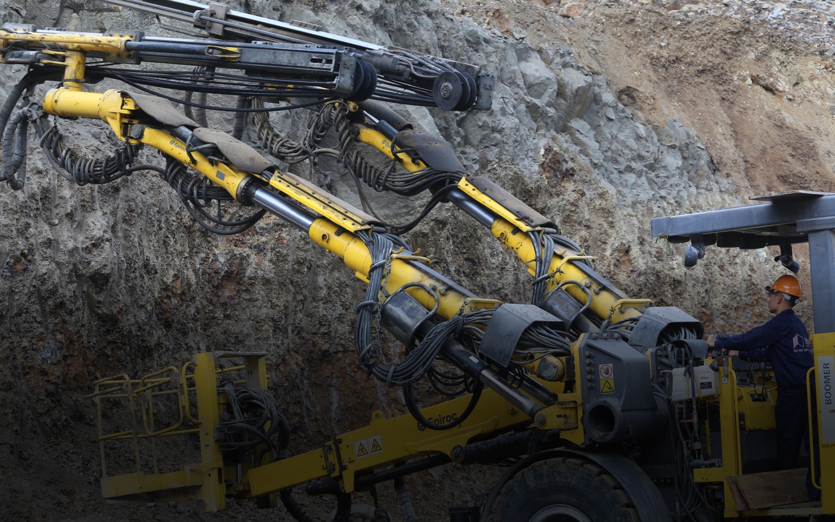 Tổng quan dự &aacute;n cao tốc Ch&iacute; Thạnh - V&acirc;n Phong