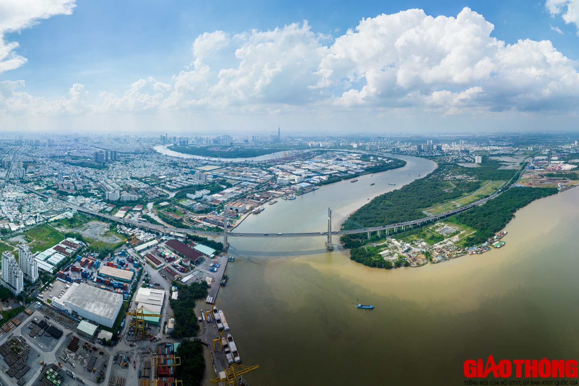 Những c&acirc;y cầu biểu tượng, tạo điểm nhấn cho TP.HCM - Ảnh 1.