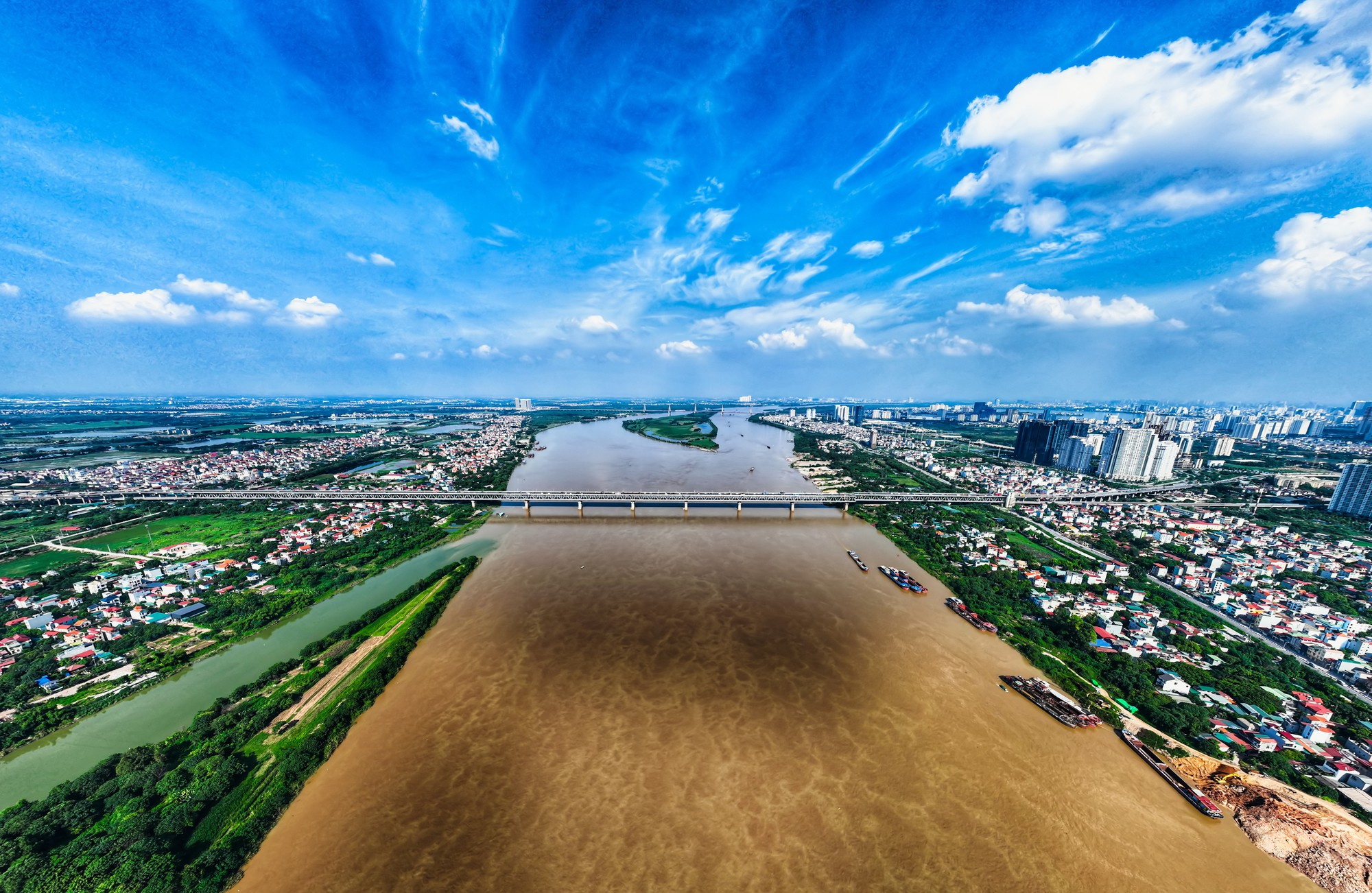 Chuyện &iacute;t biết về c&acirc;y cầu 3 triệu USD bắc qua s&ocirc;ng Hồng - Ảnh 2.