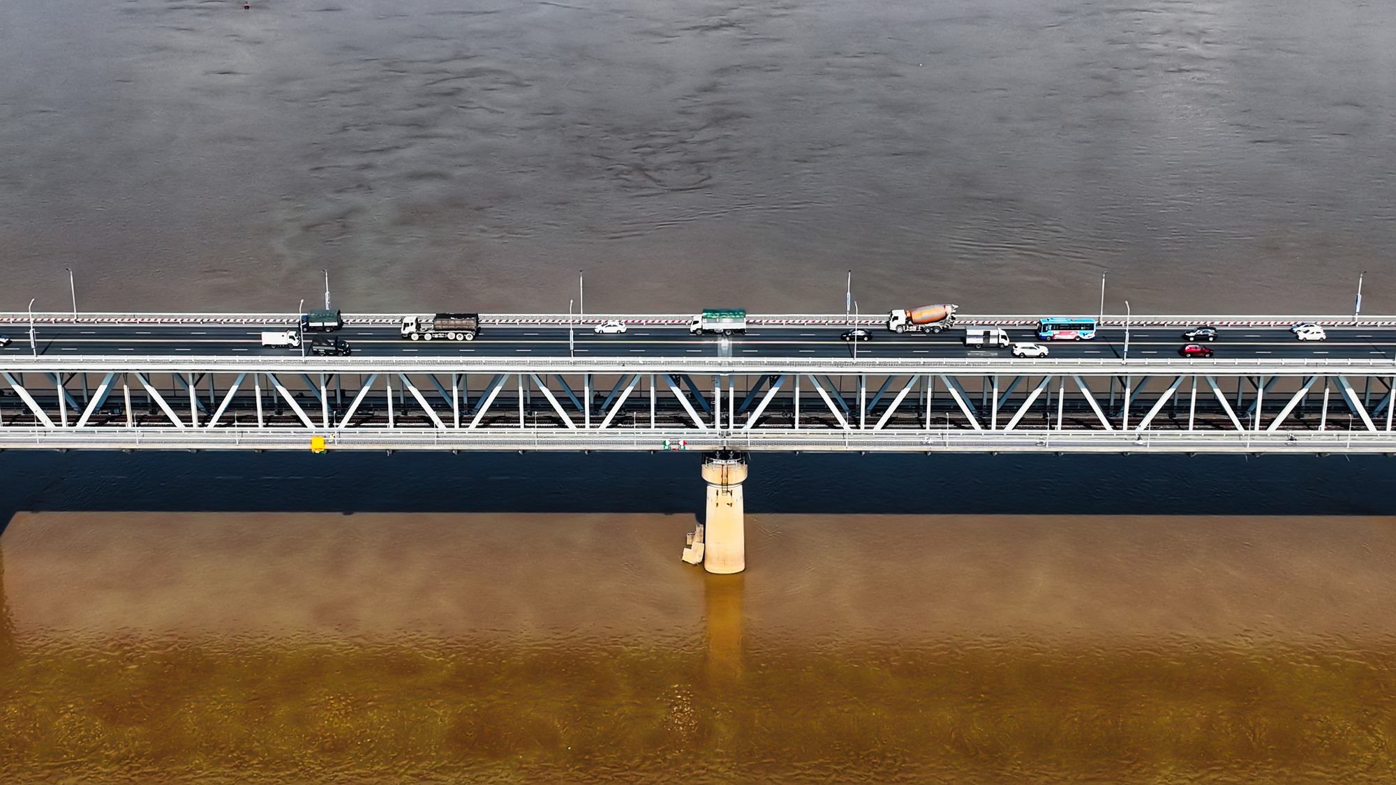 Chuyện &iacute;t biết về c&acirc;y cầu 3 triệu USD bắc qua s&ocirc;ng Hồng - Ảnh 17.