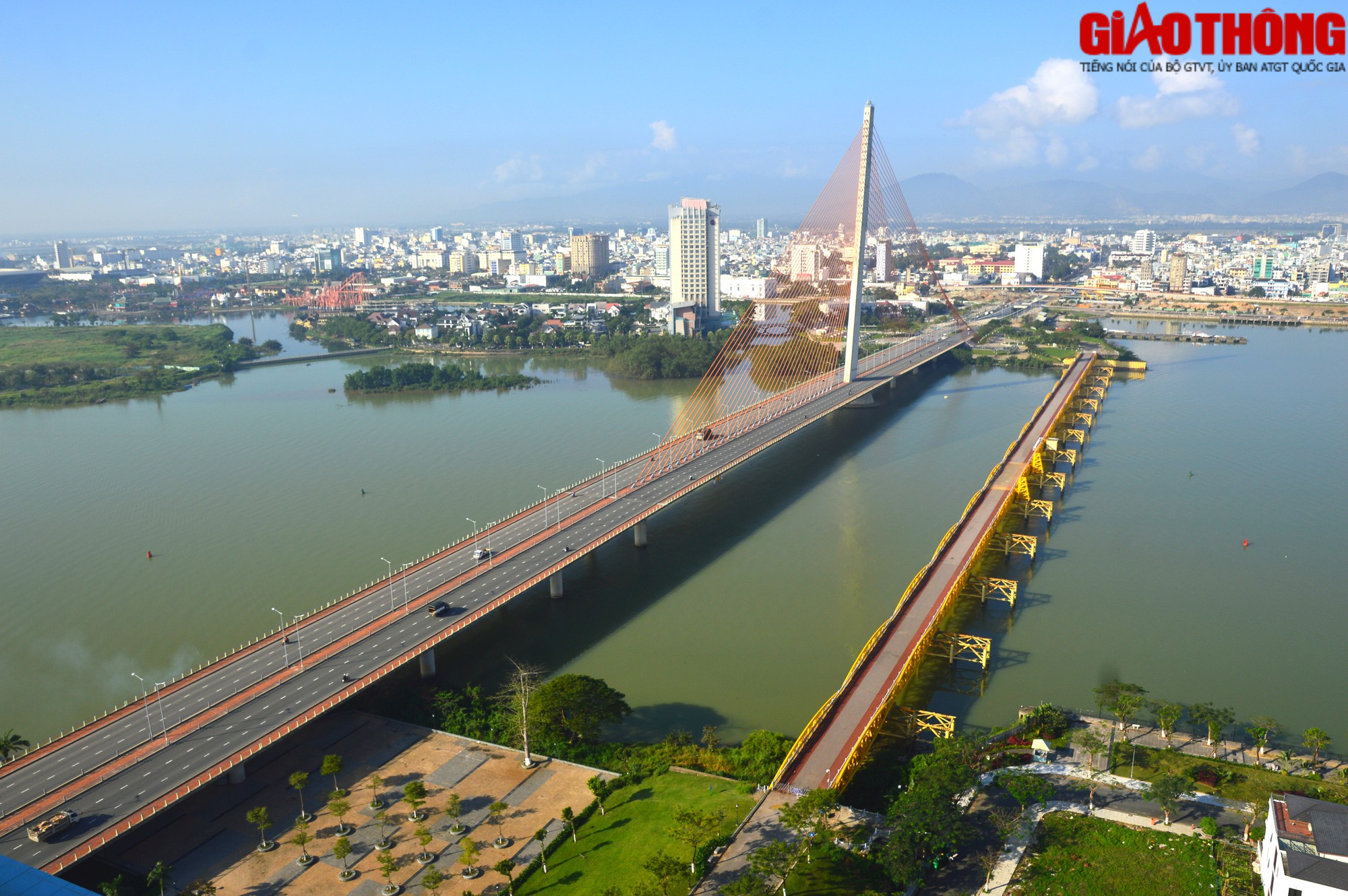 Độc đ&aacute;o những c&acirc;y cầu bắc qua s&ocirc;ng H&agrave;n - Ảnh 11.
