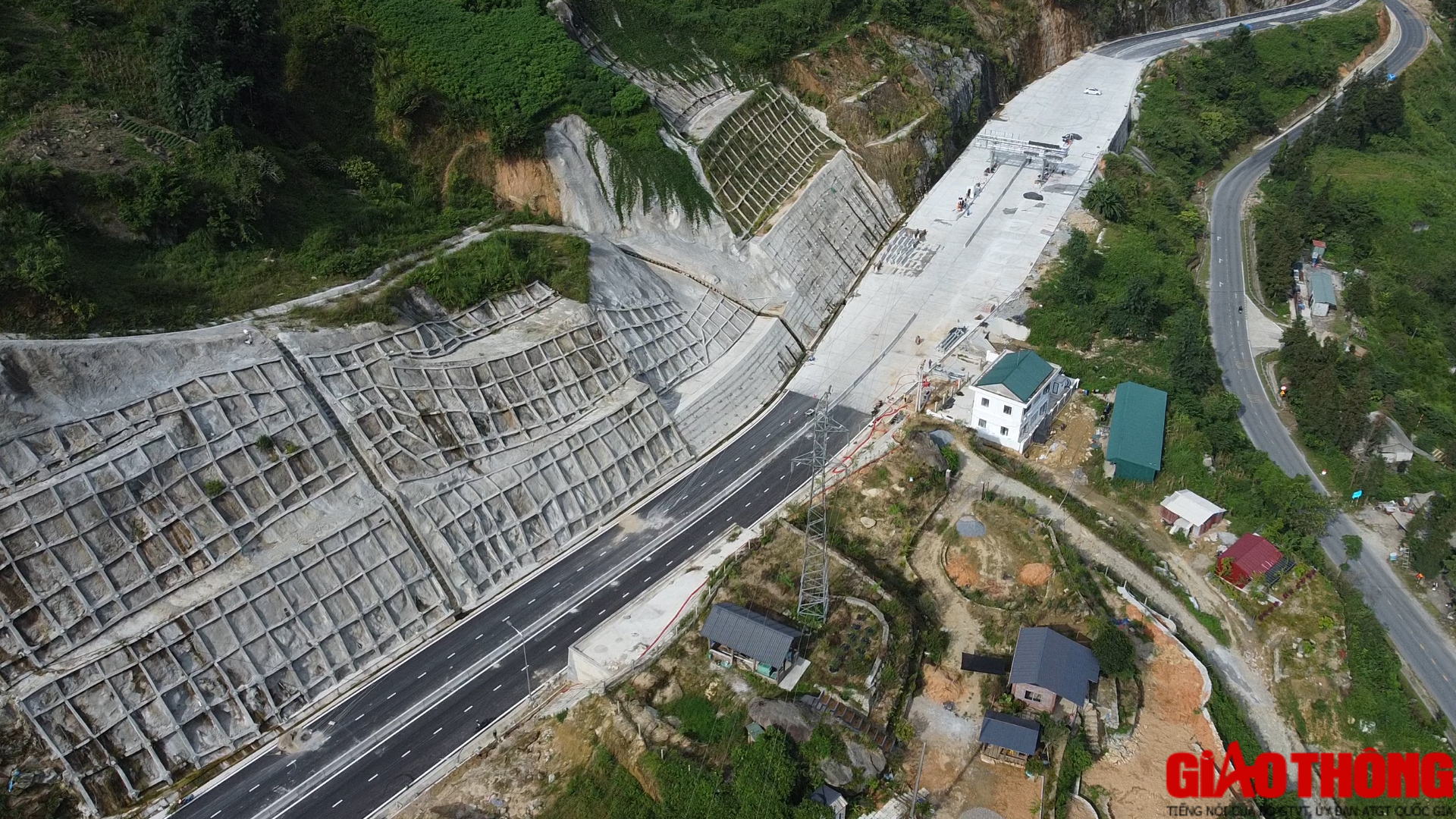 Cầu M&oacute;ng Sến đọ d&aacute;ng c&ugrave;ng n&uacute;i m&acirc;y trời T&acirc;y Bắc - Ảnh 16.