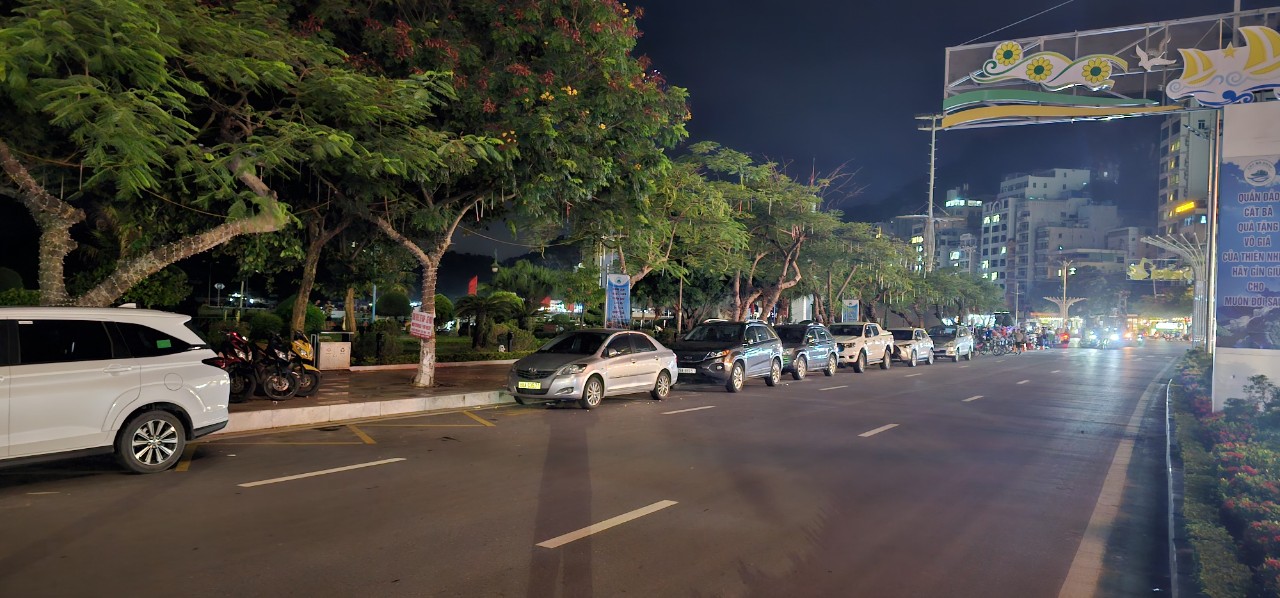Hải Phòng: Đảo Cát Bà mất điện do tàu hàng làm đứt đường dây 35kv - Ảnh 2. Hải Phòng: Đảo Cát Bà mất điện do tàu hàng làm đứt đường dây 35kv - Ảnh 2.
