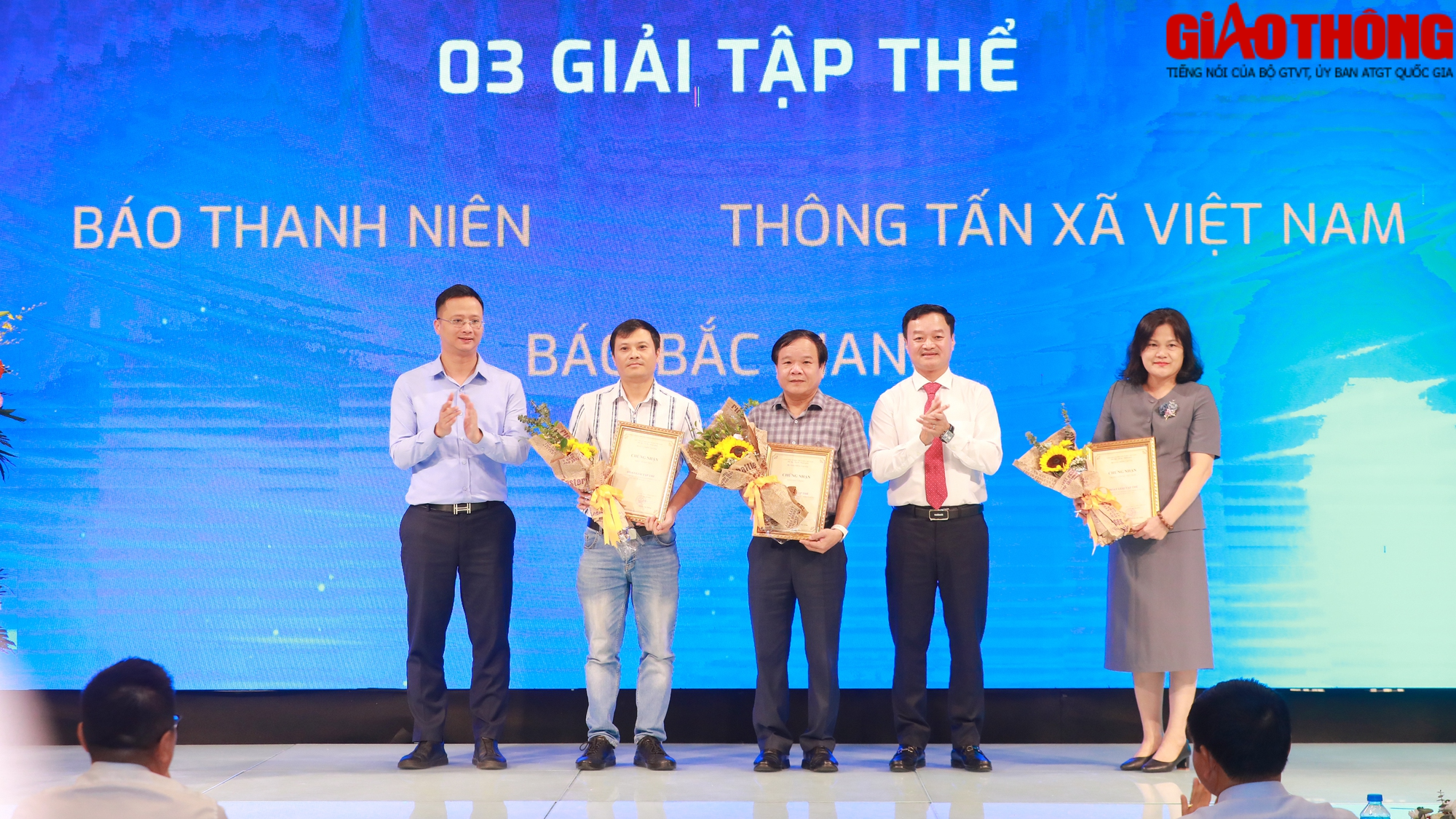 Bộ trưởng Nguyễn Văn Thắng: Ng&agrave;nh GTVT được cơ quan b&aacute;o ch&iacute; đồng h&agrave;nh, chia sẻ - Ảnh 8.