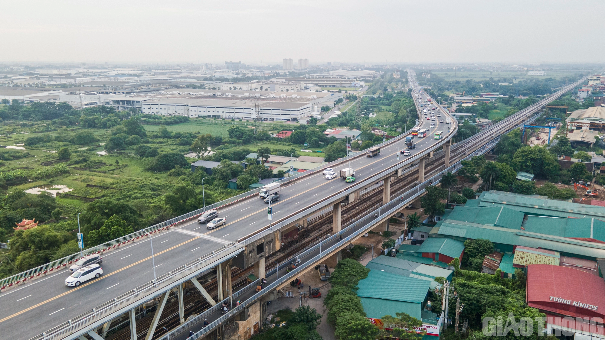 Những c&acirc;y c&acirc;u biểu tượng ở H&agrave; Nội - Ảnh 18.