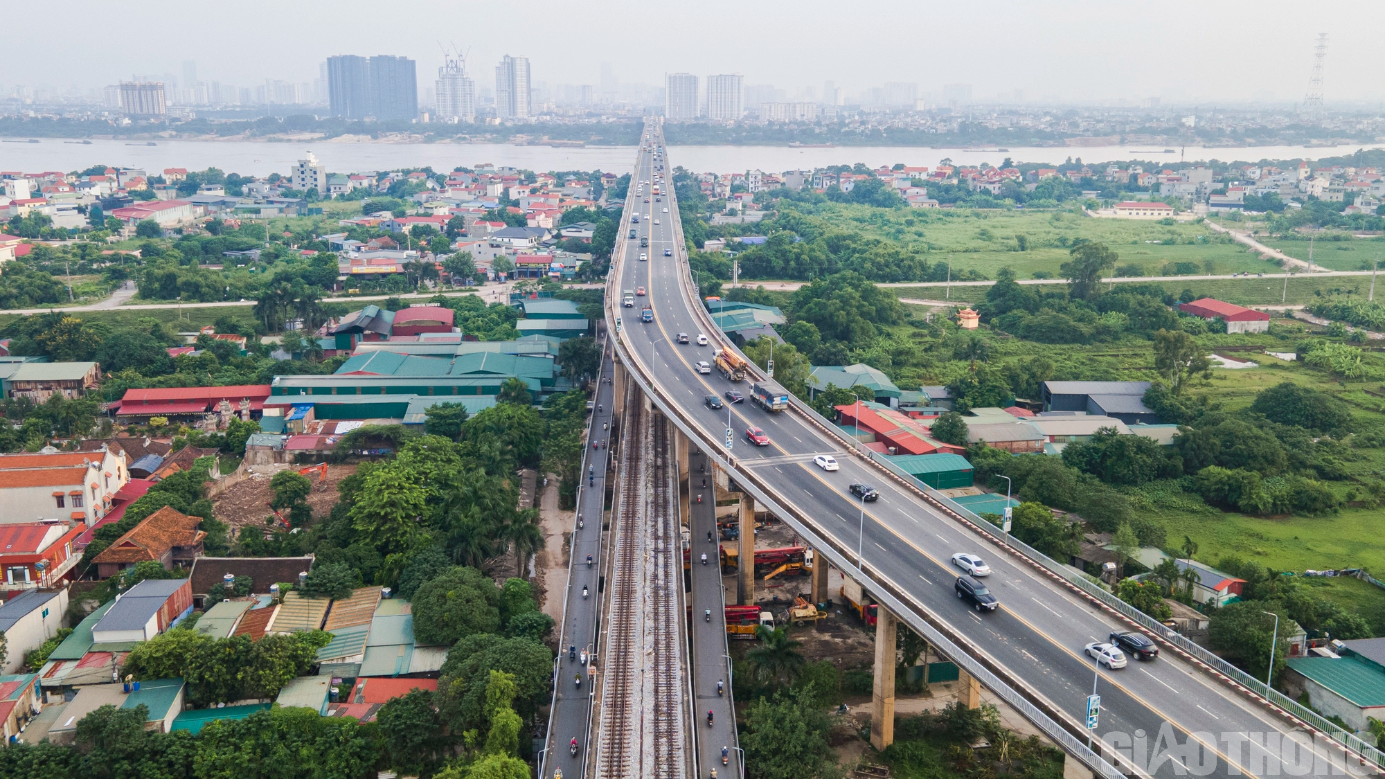 Những c&acirc;y c&acirc;u biểu tượng ở H&agrave; Nội - Ảnh 16.