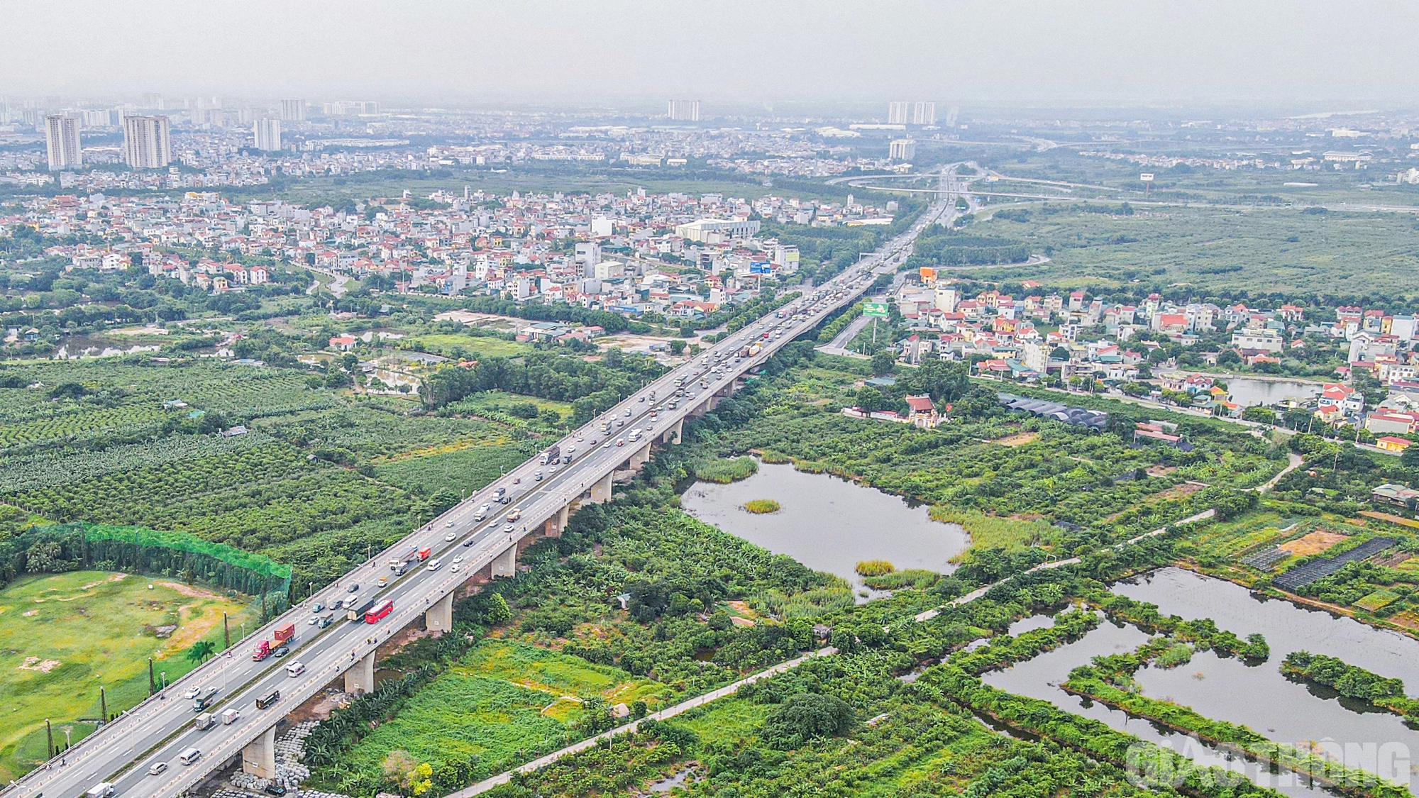 Những c&acirc;y c&acirc;u biểu tượng ở H&agrave; Nội - Ảnh 39.