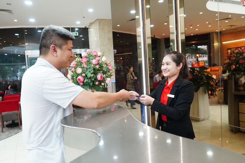 Vận h&agrave;nh bằng trải nghiệm, &ldquo;chạm&rdquo; cảm x&uacute;c cư d&acirc;n - Ảnh 1.