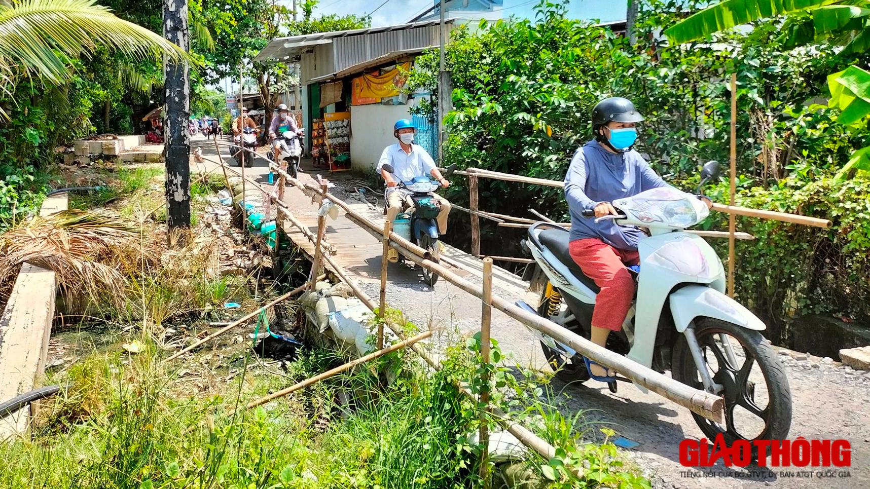 V&igrave; sao cầu &Ocirc;ng Đực đến nay vẫn giậm ch&acirc;n tại chỗ? - Ảnh 2.