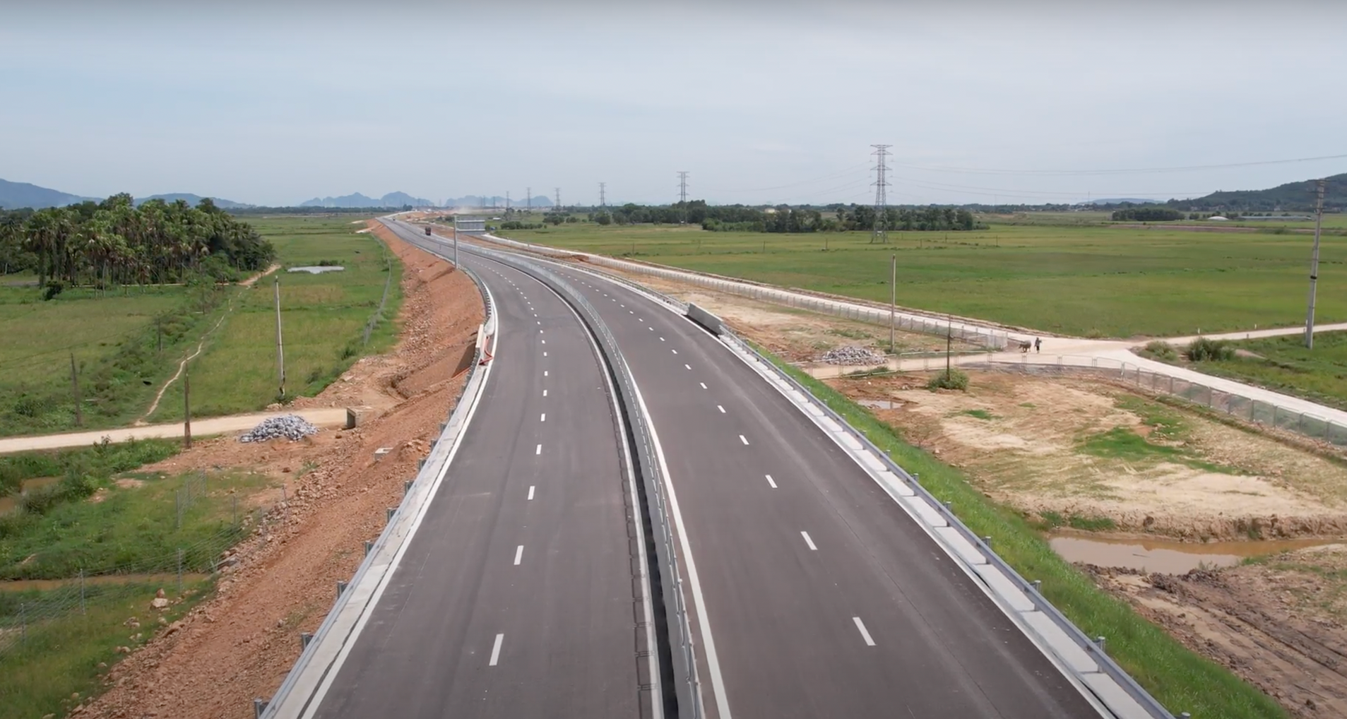 Toàn tuyến cao tốc QL45 - Nghi Sơn trước ngày thông xe - Ảnh 14. Toàn tuyến cao tốc QL45 - Nghi Sơn trước ngày thông xe - Ảnh 14.