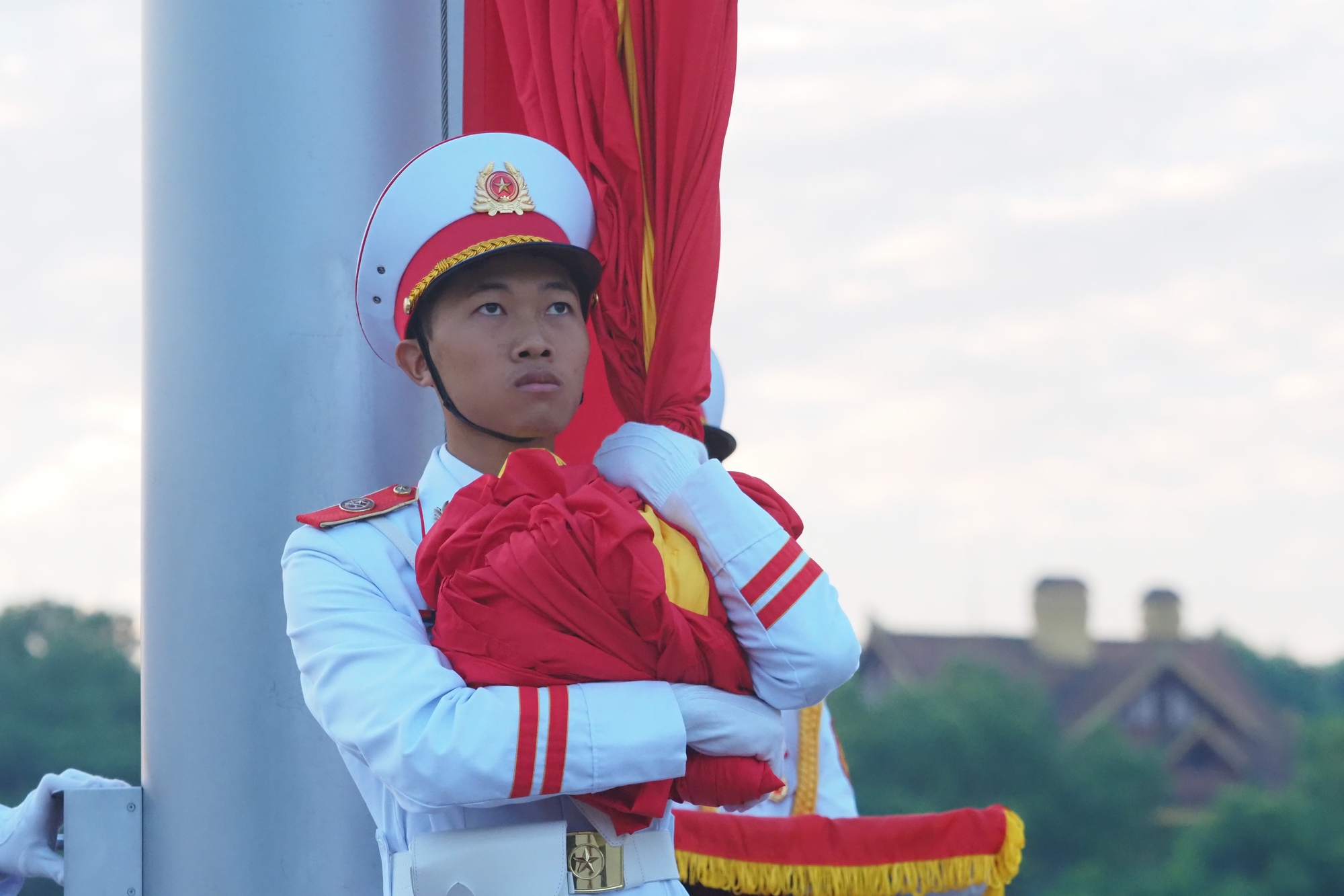 Thi&ecirc;ng li&ecirc;ng nghi lễ thượng cờ mừng Quốc kh&aacute;nh 2/9 tr&ecirc;n Quảng trường Ba Đ&igrave;nh  - Ảnh 8.