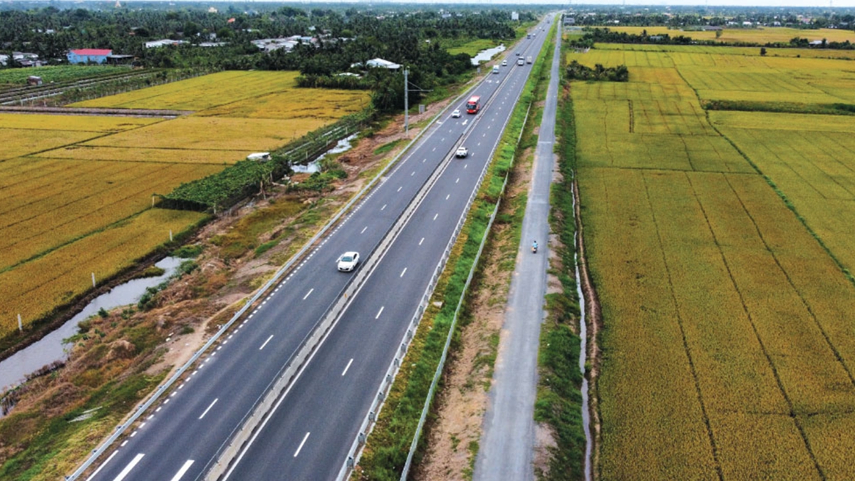 Sau ba th&aacute;ng khởi c&ocirc;ng, cao tốc Ch&acirc;u Đốc-Cần Thơ-S&oacute;c Trăng thi c&ocirc;ng thế n&agrave;o? - Ảnh 1.