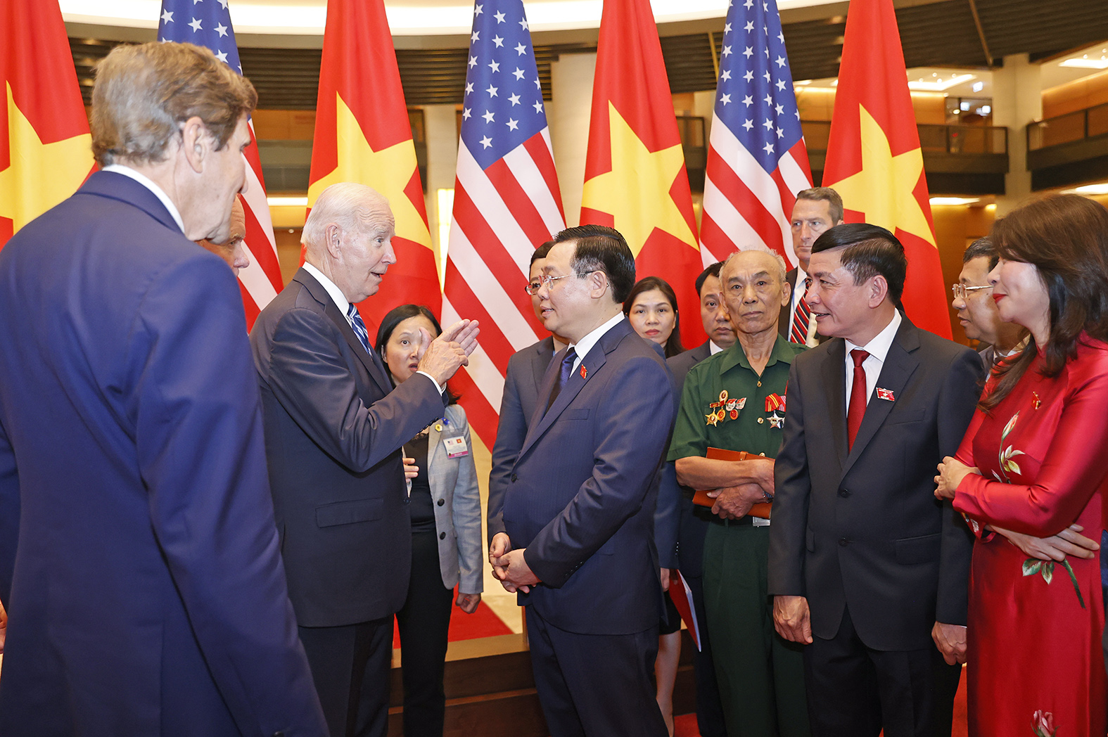 Chủ tịch Quốc hội hội kiến Tổng thống Mỹ Joe Biden - Ảnh 10.