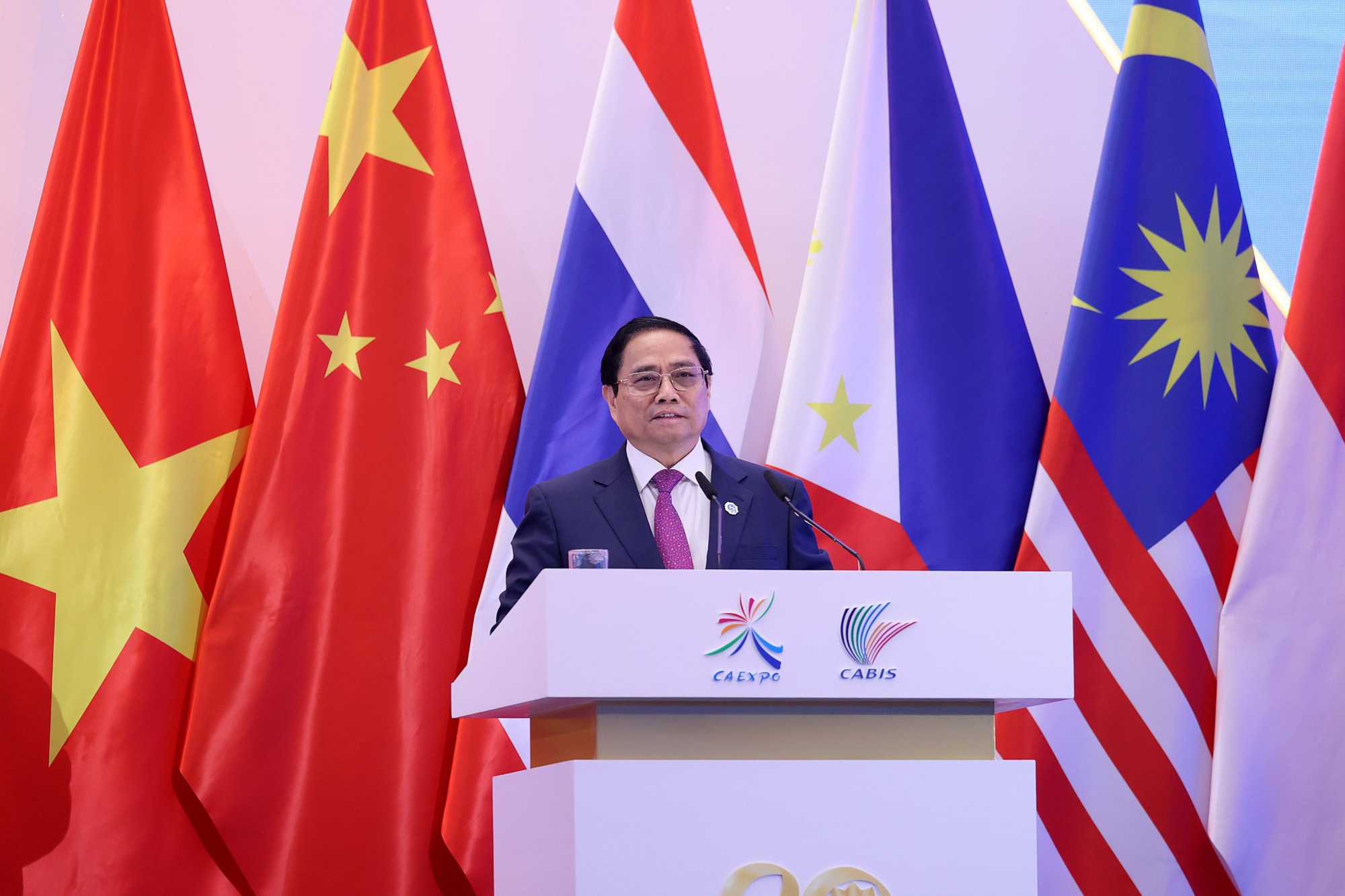 Thủ tướng Phạm Minh Ch&iacute;nh dự lễ khai mạc CAEXPO v&agrave; CABIS 2023 - Ảnh 1.