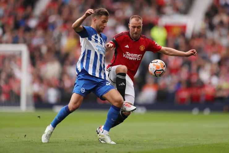 Ngoại hạng Anh: MU thua bẽ b&agrave;ng, Man City ph&ocirc; diễn sức mạnh - Ảnh 1.