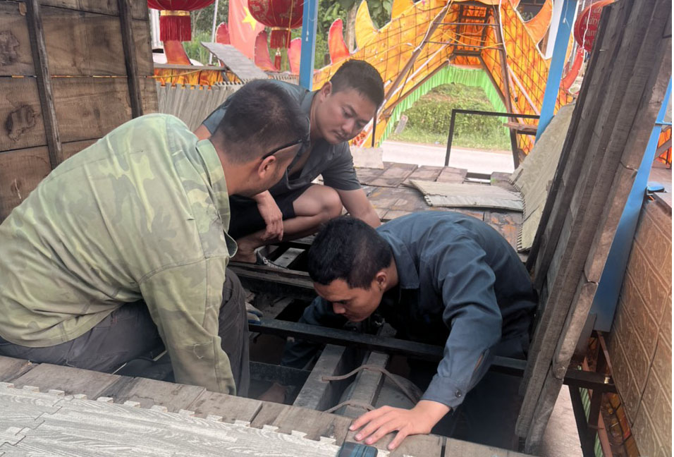 Ng&agrave;y đi l&agrave;m ruộng, tối về đi rước đ&egrave;n lồng lớn nhất nước ở Tuy&ecirc;n Quang - Ảnh 15.