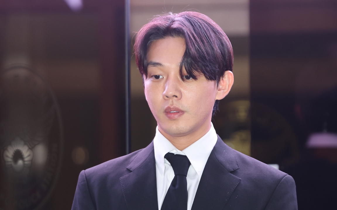 Cảnh s&aacute;t tiếp tục y&ecirc;u cầu bắt giữ Yoo Ah In