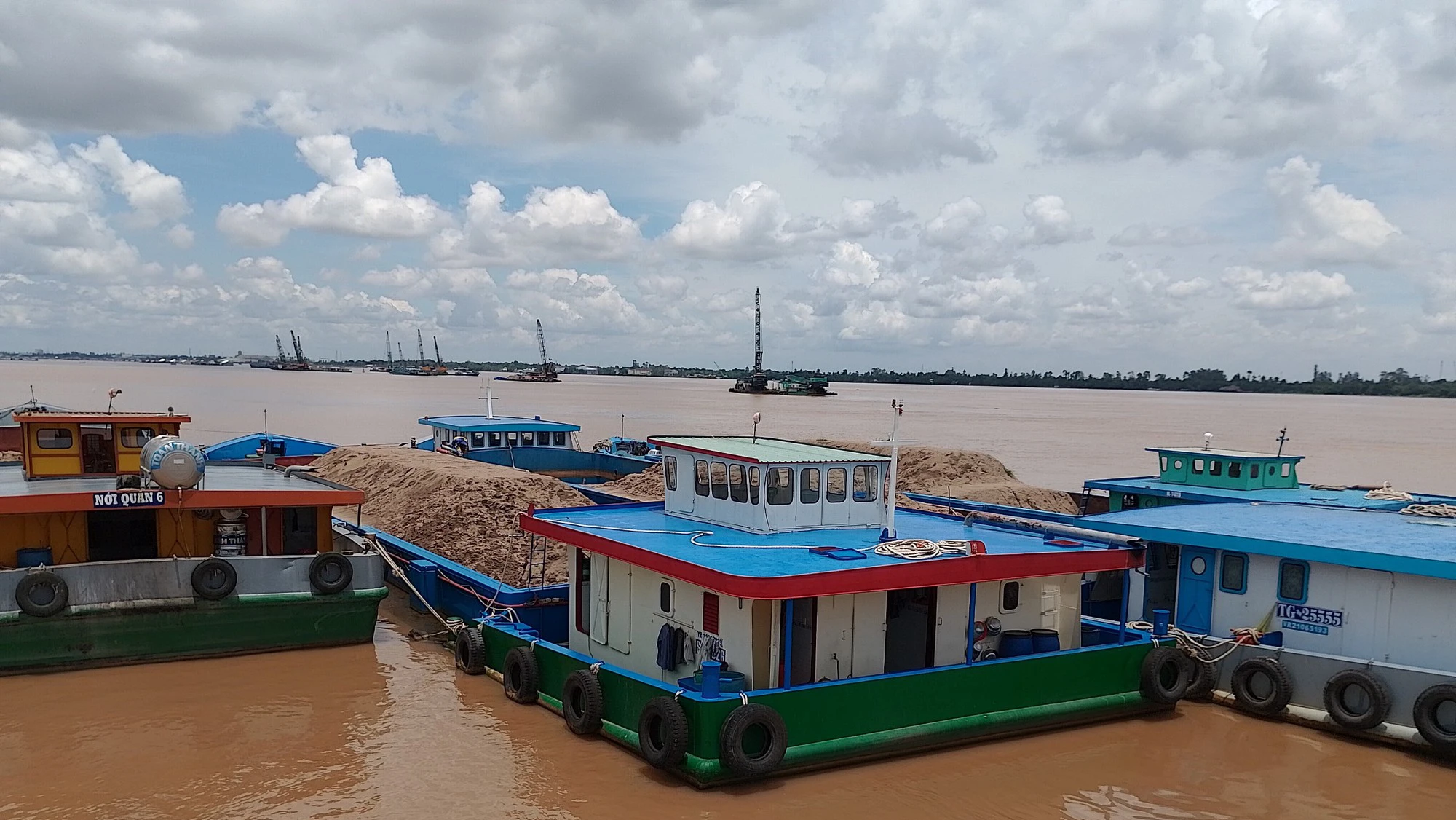 Thấy g&igrave; từ sự chủ động b&agrave;n giao của 2 địa phương c&oacute; mỏ c&aacute;t lớn nhất miền T&acirc;y? - Ảnh 2.