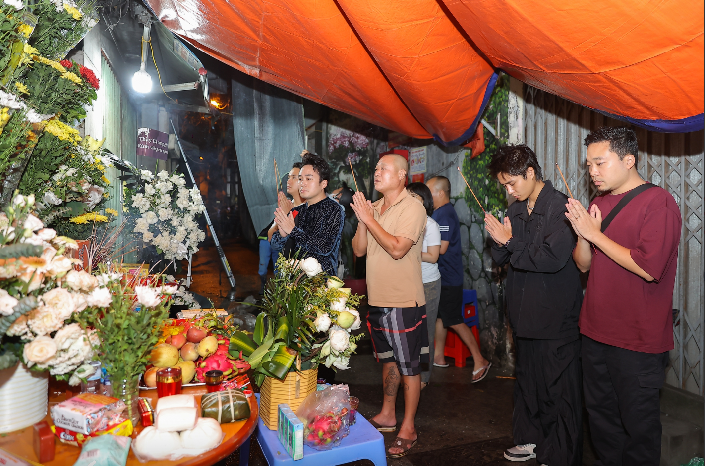 Hoa hậu Bảo Ngọc hỗ trợ b&eacute; g&aacute;i mồ c&ocirc;i trong vụ ch&aacute;y chung cư mini ở H&agrave; Nội thế n&agrave;o? - Ảnh 3.