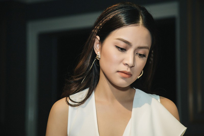 Ho&agrave;ng Th&ugrave;y Linh xin lỗi: "T&ocirc;i xin được học hỏi v&agrave; kh&eacute;o l&eacute;o hơn trong giao tiếp" - Ảnh 1.