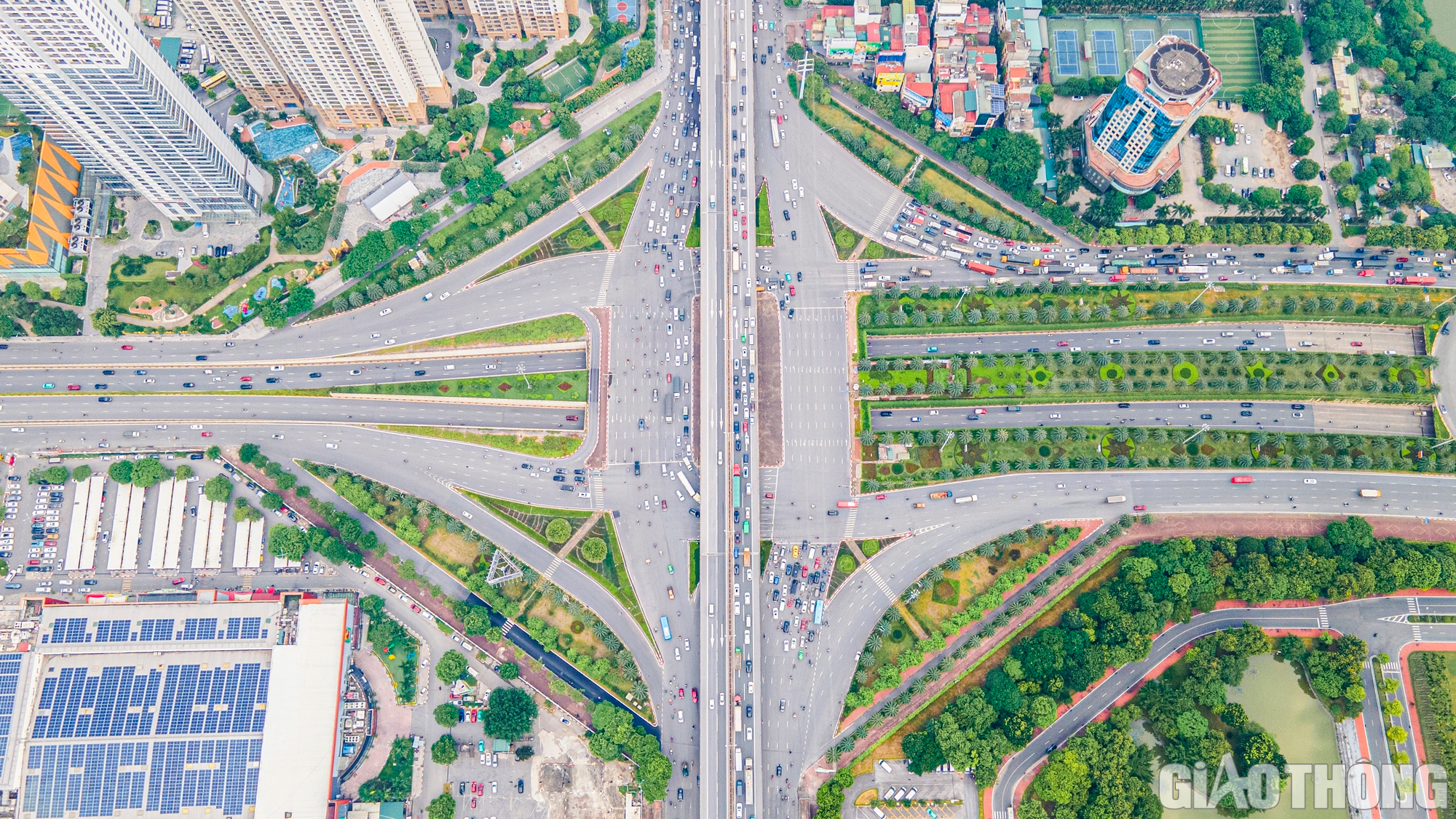 Ngắm những n&uacute;t giao th&ocirc;ng hiện đại của Thủ đ&ocirc; - Ảnh 9.
