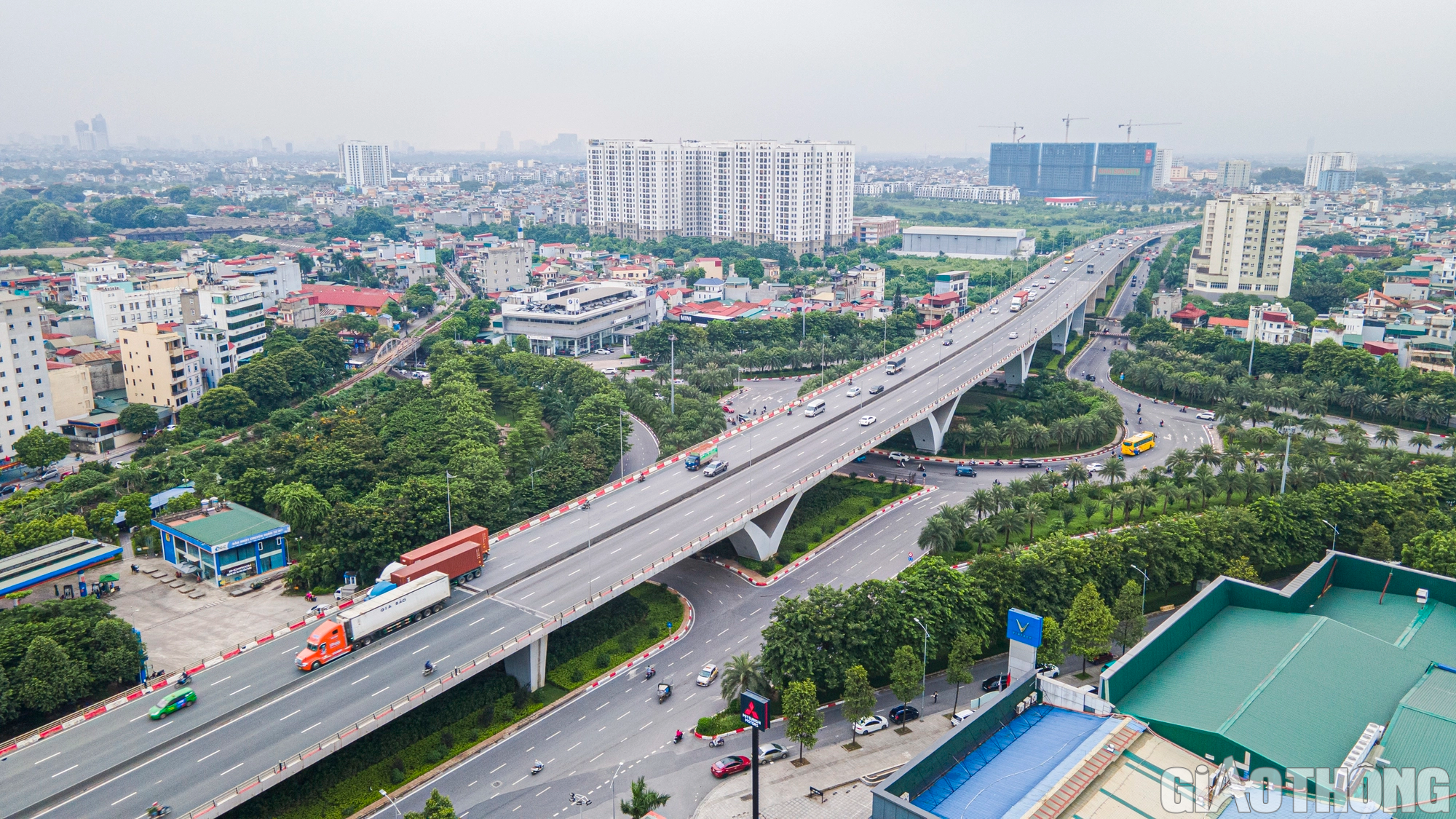 Ngắm những n&uacute;t giao th&ocirc;ng hiện đại ở H&agrave; Nội - Ảnh 20.