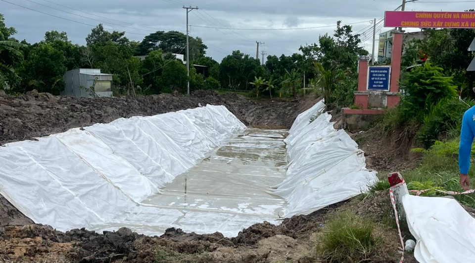 V&igrave; sao nhiều c&ocirc;ng tr&igrave;nh giao th&ocirc;ng trọng điểm ở Đồng Th&aacute;p chậm tiến độ thi c&ocirc;ng? - Ảnh 3.