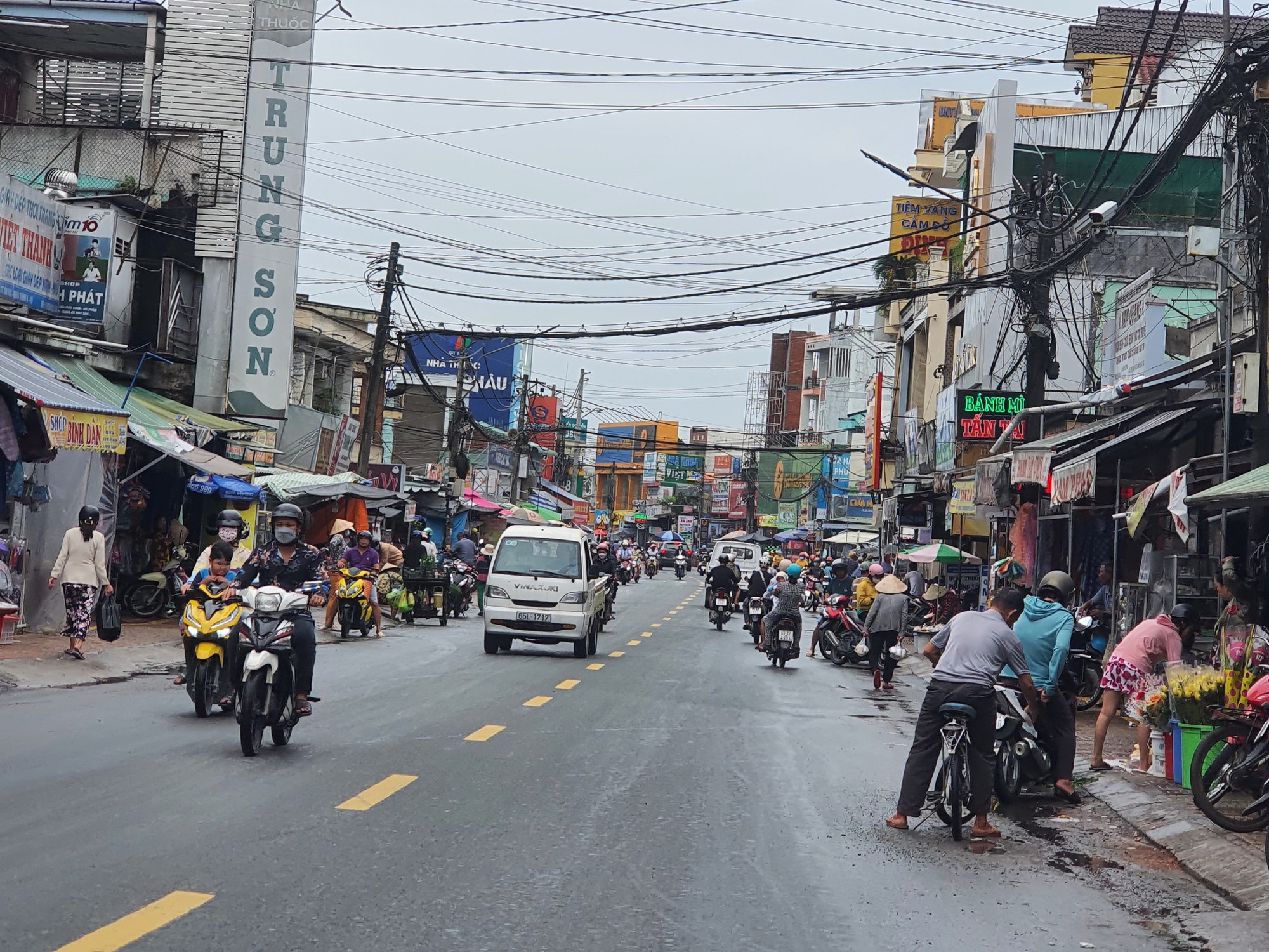 Hậu Giang quyết liệt k&eacute;o giảm tai nạn giao th&ocirc;ng những th&aacute;ng cuối năm - Ảnh 1.
