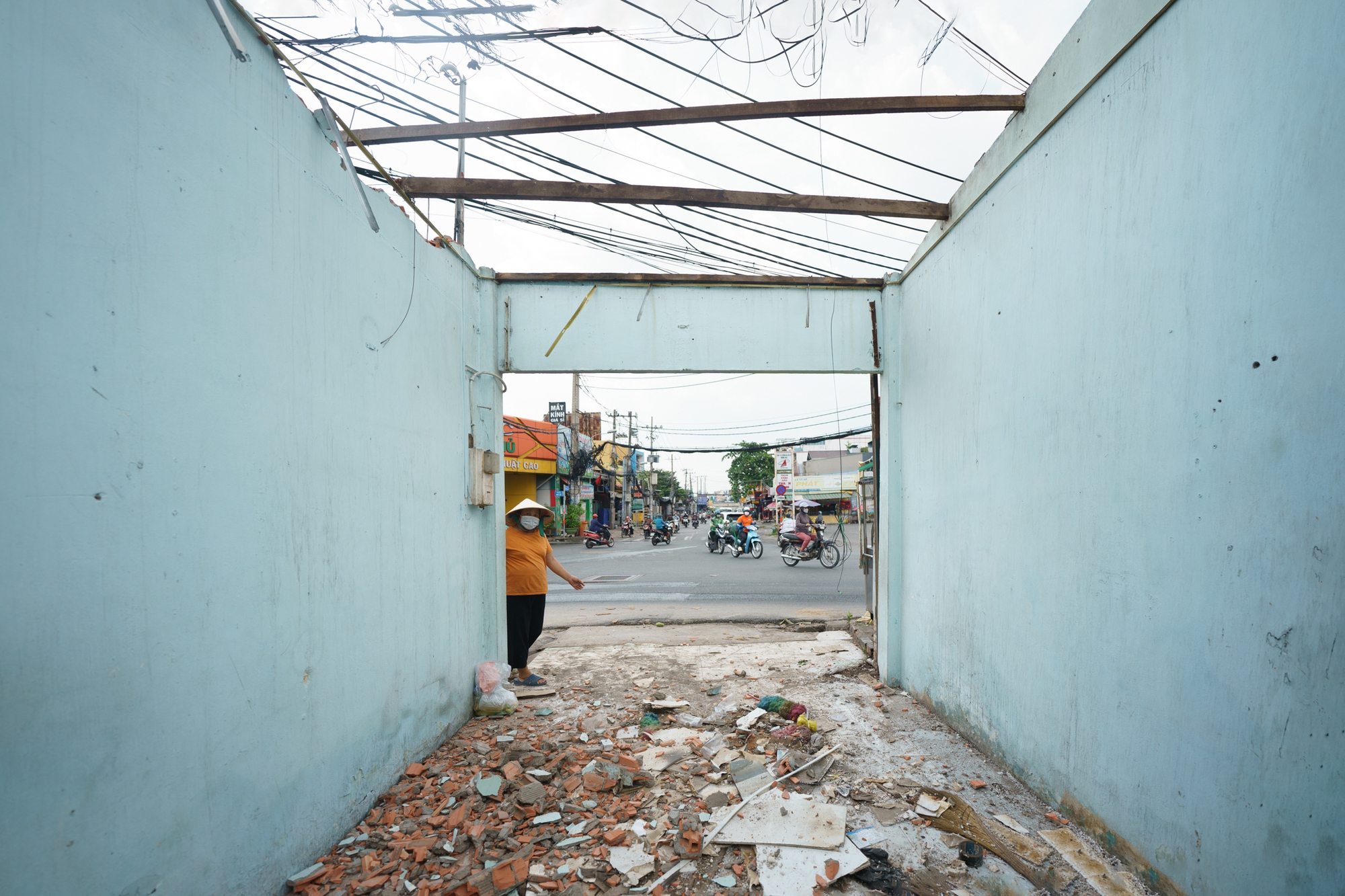 Hiện trạng tuyến đường Tân Kỳ Tân Quý đang được mở rộng - Ảnh 5. Hiện trạng tuyến đường Tân Kỳ Tân Quý đang được mở rộng - Ảnh 5.