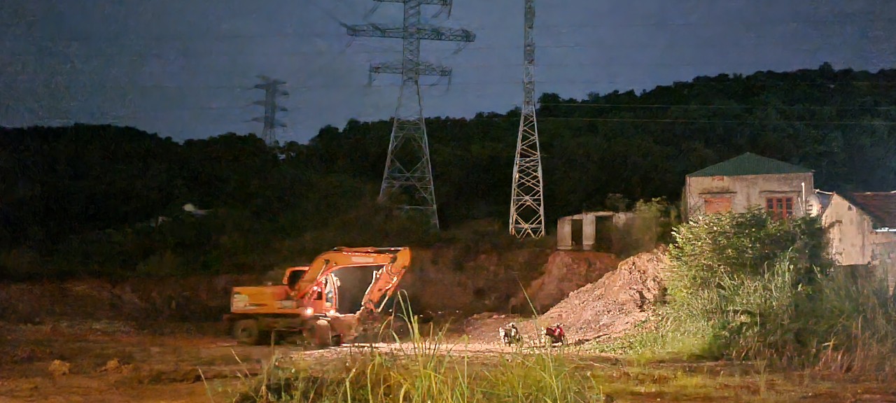 Quảng Ninh: &lsquo;Đất tặc&rsquo; lộng h&agrave;nh, ch&iacute;nh quyền kh&ocirc;ng hay biết  - Ảnh 2.