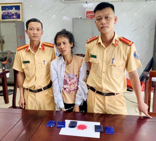 photo-1695306487706 photo-1695306487706