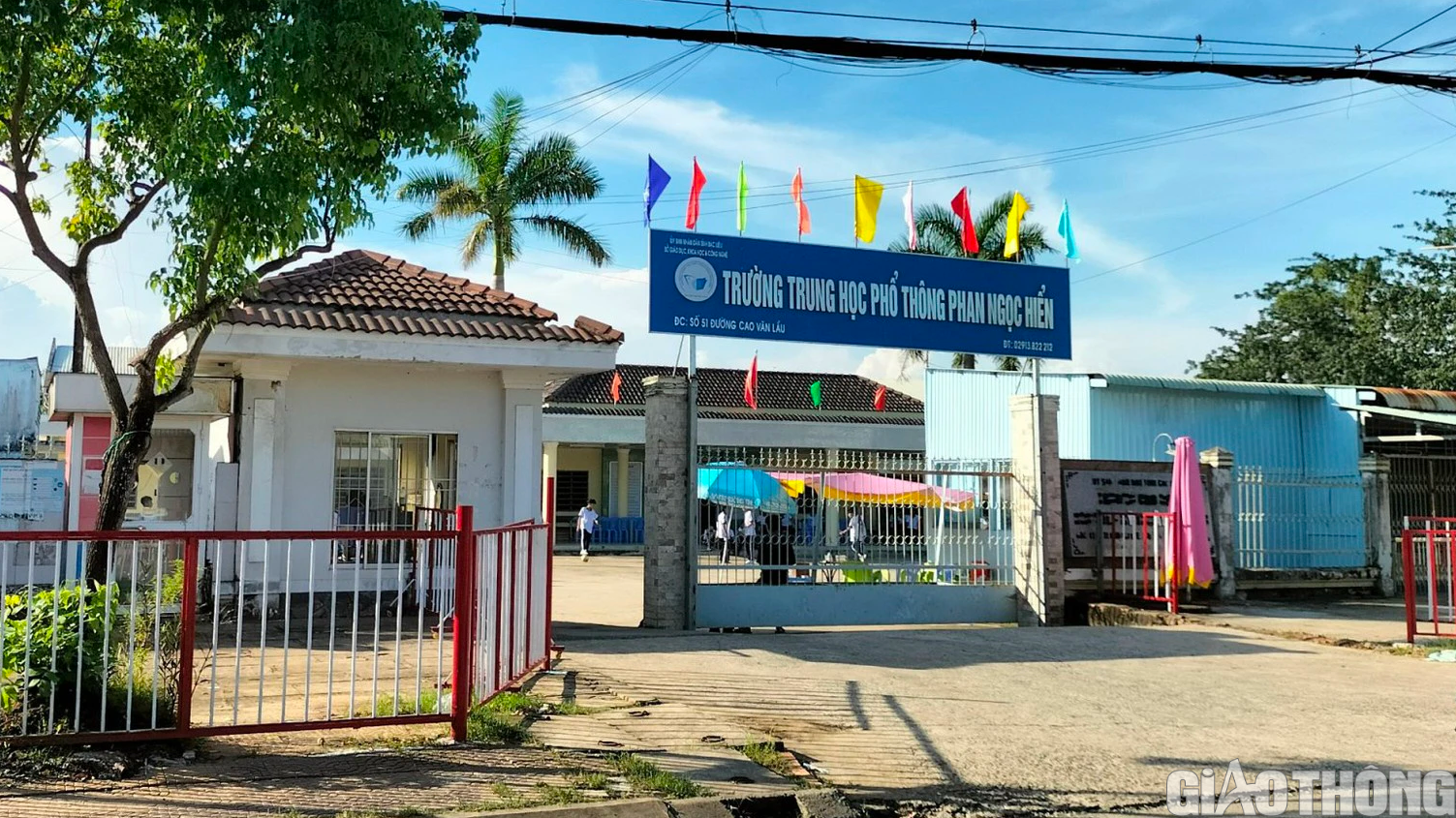 Chủ tịch tỉnh Bạc Liêu chỉ đạo “nóng” sau vụ nữ sinh bị đánh tại trường - Ảnh 1. Chủ tịch tỉnh Bạc Liêu chỉ đạo “nóng” sau vụ nữ sinh bị đánh tại trường - Ảnh 1.