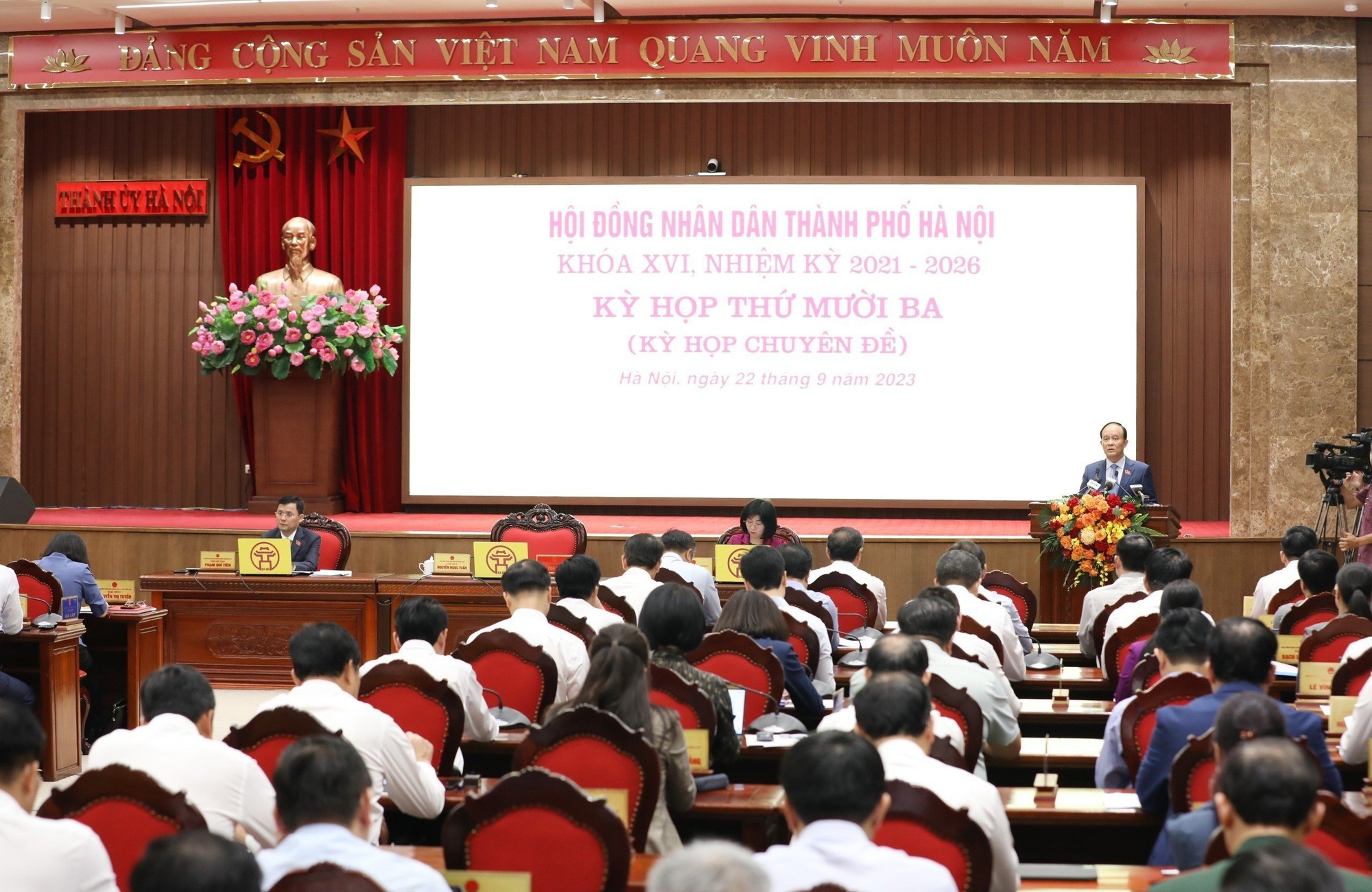 H&agrave; Nội d&agrave;nh 9,2 tỷ đồng hỗ trợ c&aacute;c nạn nh&acirc;n vụ ch&aacute;y chung cư mini Khương Hạ - Ảnh 1.