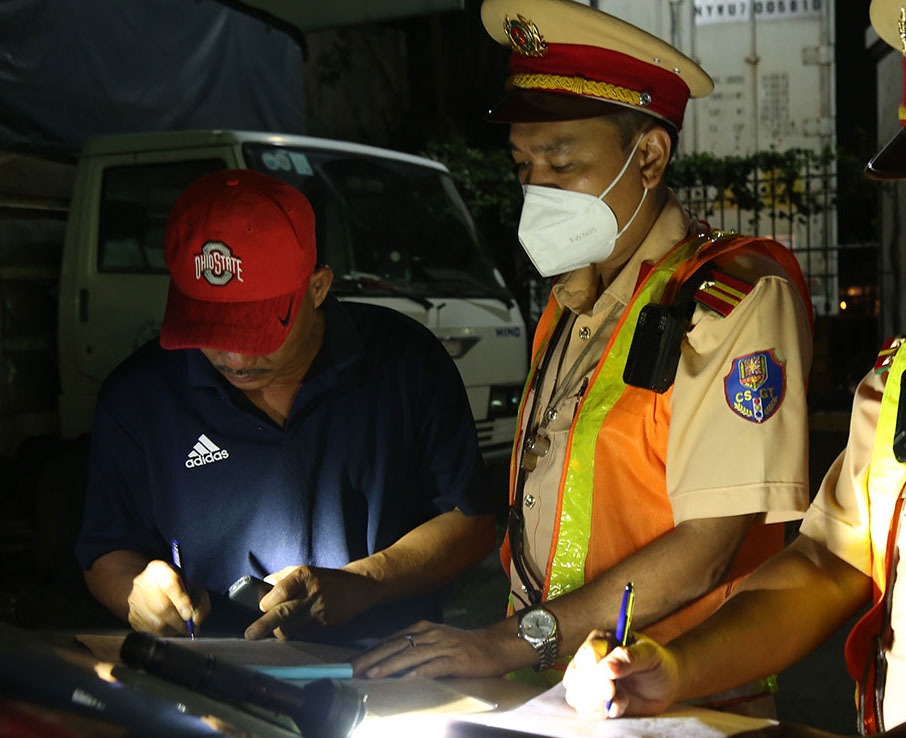 Đội trưởng CSGT ở Tiền Giang vi phạm nồng độ cồn - Ảnh 1.