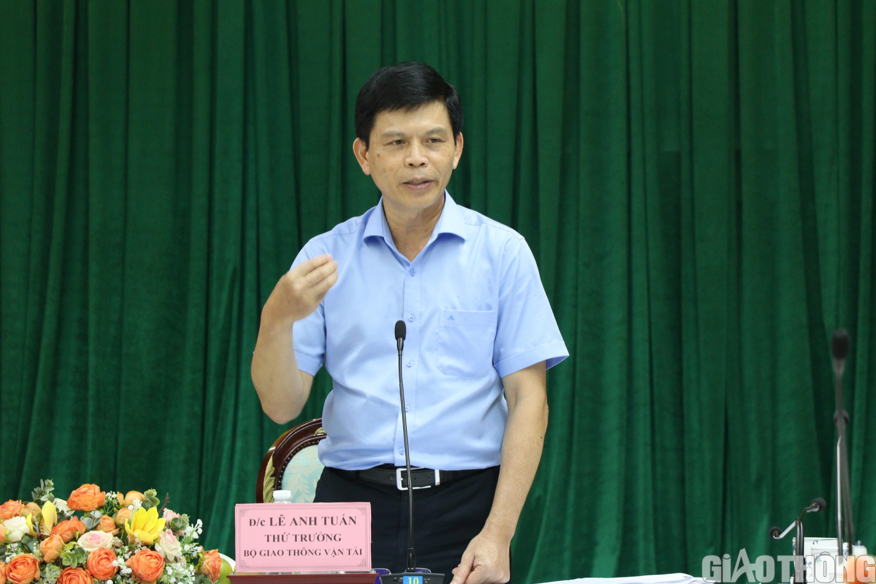 Nh&acirc;n lực l&agrave;m xuy&ecirc;n tuần để chạy đua giải ph&oacute;ng mặt bằng cao tốc Bi&ecirc;n Ho&agrave; - Vũng T&agrave;u - Ảnh 1.