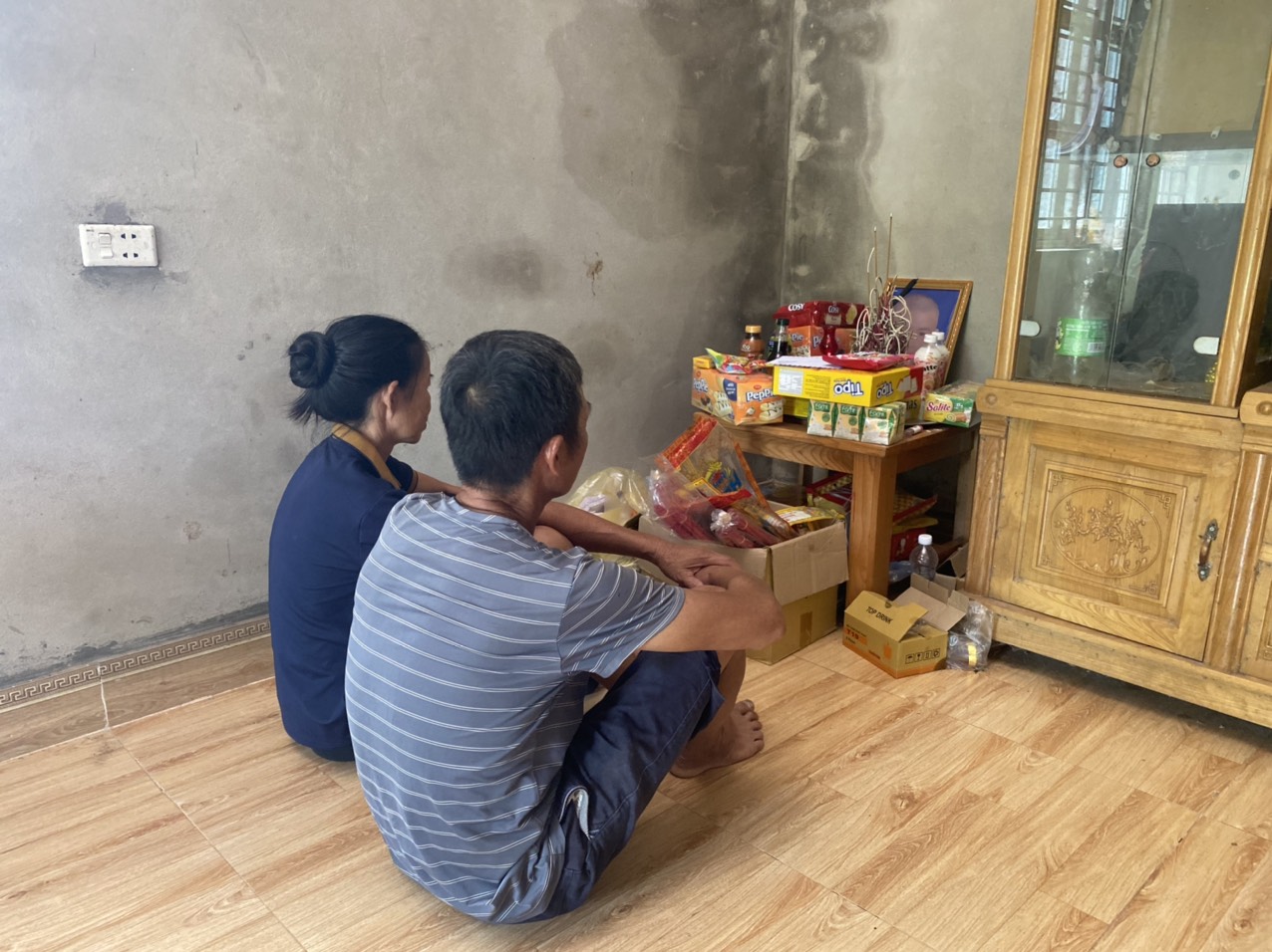 Nghẹo ng&agrave;o nước mắt cha, mẹ nam thanh ni&ecirc;n bị tật nguyền bẩm sinh tử vong do TNGT - Ảnh 1.