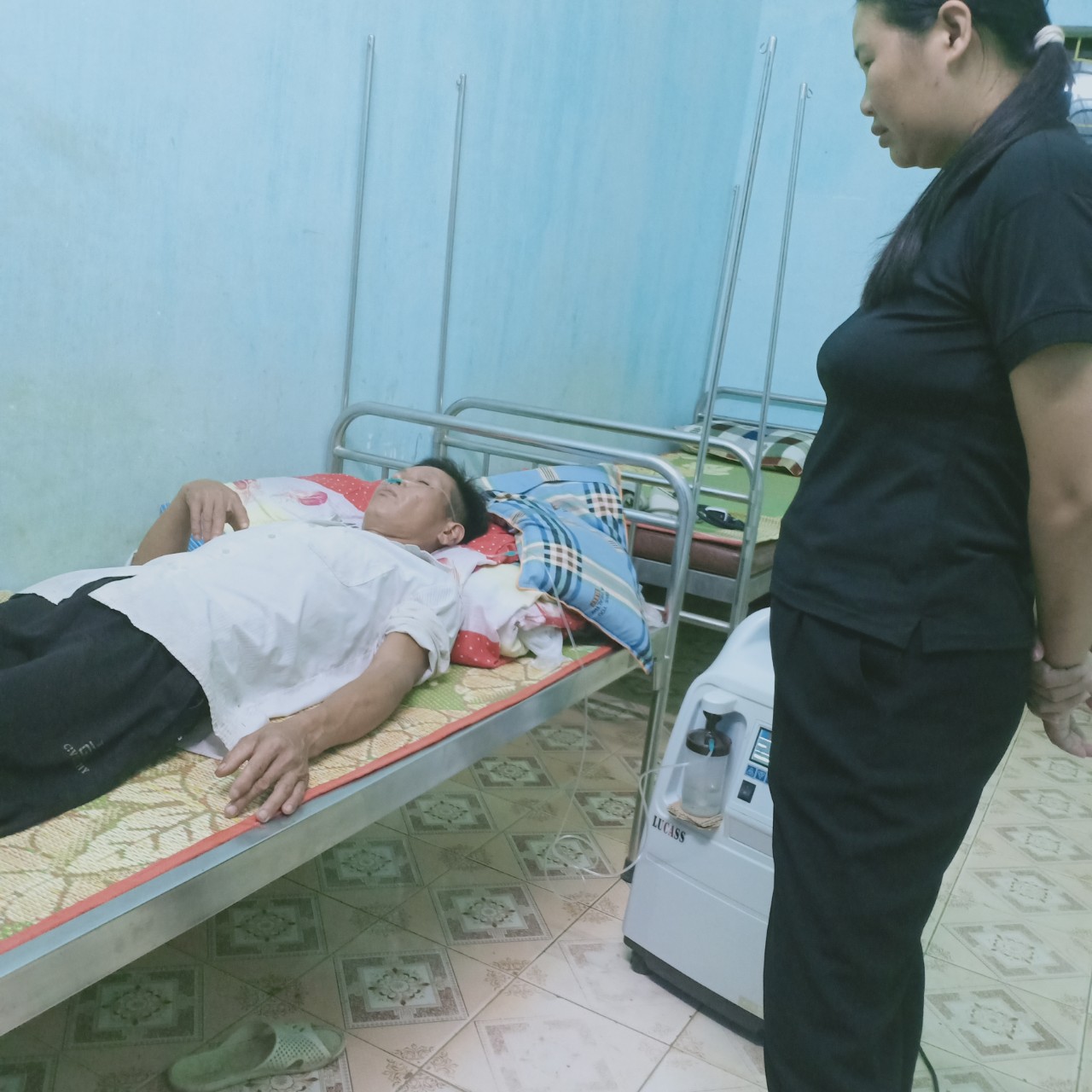 Nghẹo ng&agrave;o nước mắt cha, mẹ nam thanh ni&ecirc;n bị tật nguyền bẩm sinh tử vong do TNGT - Ảnh 5.