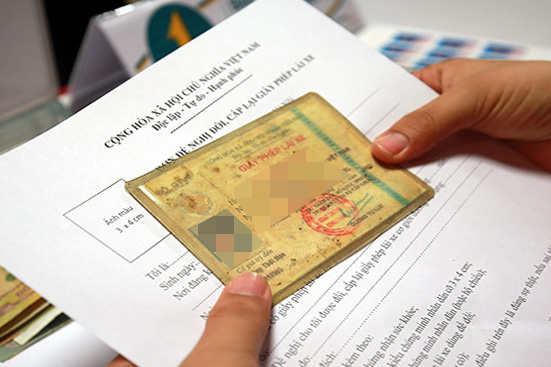 Đề xuất hơn 20 triệu GPLX bằng giấy phải đổi sang loại mới - Ảnh 1.