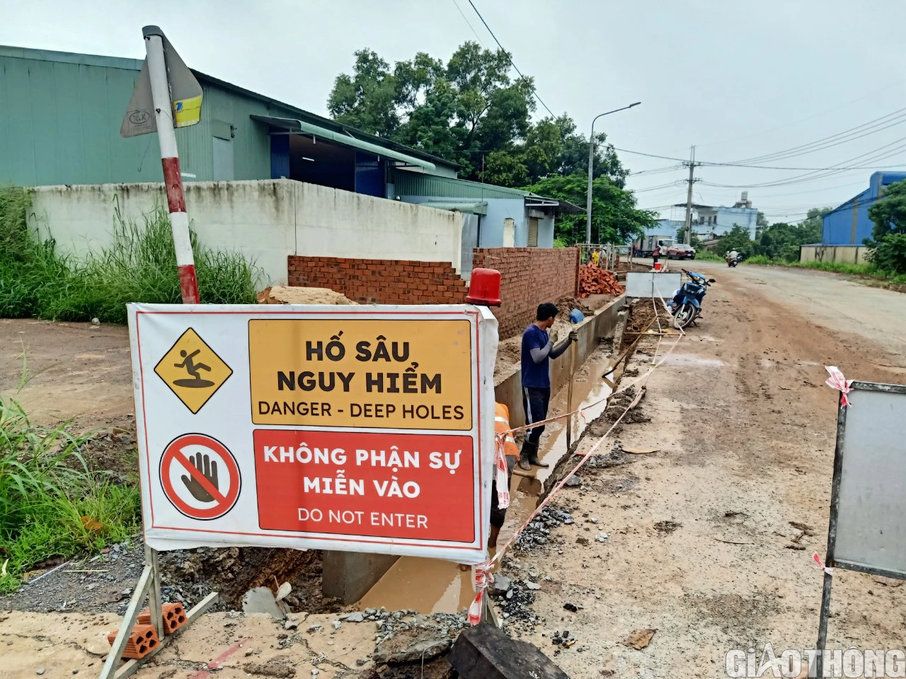 Vụ sụp 50m mương thoát nước ở dự án 10 tỷ: Chủ đầu tư nói gì? - Ảnh 1. Vụ sụp 50m mương thoát nước ở dự án 10 tỷ: Chủ đầu tư nói gì? - Ảnh 1.