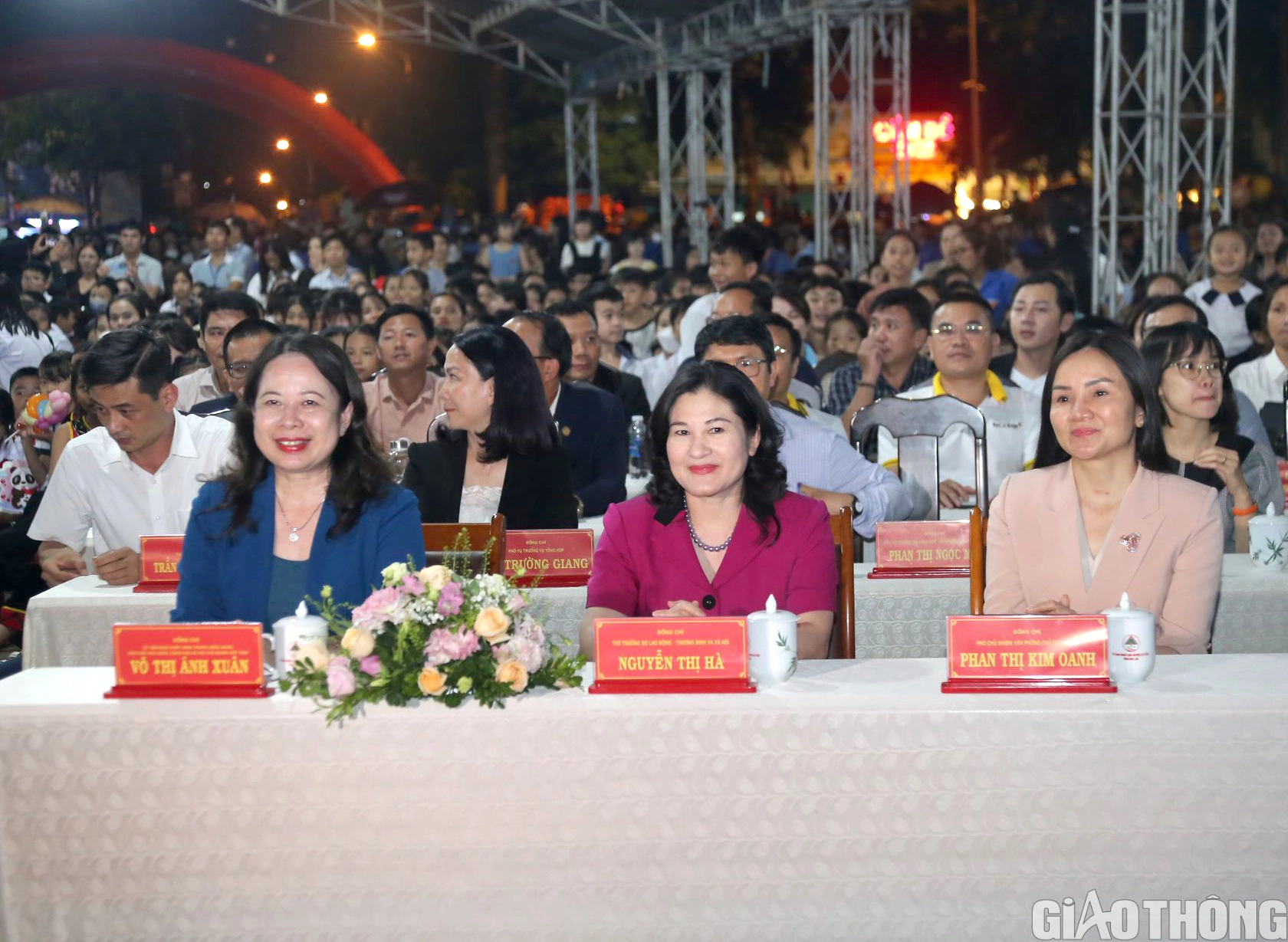  Đắk Lắk: &ldquo;Lồng đ&egrave;n thắp s&aacute;ng ước mơ&rdquo;&hellip; mang Trung thu đến cho trẻ em ngh&egrave;o - Ảnh 1.
