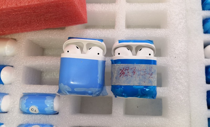Tin n&oacute;ng hổi đến từ Trung Quốc về iPhone 15 v&agrave; những cặp tai nghe "AirPods hắc &aacute;m"! - Ảnh 1.