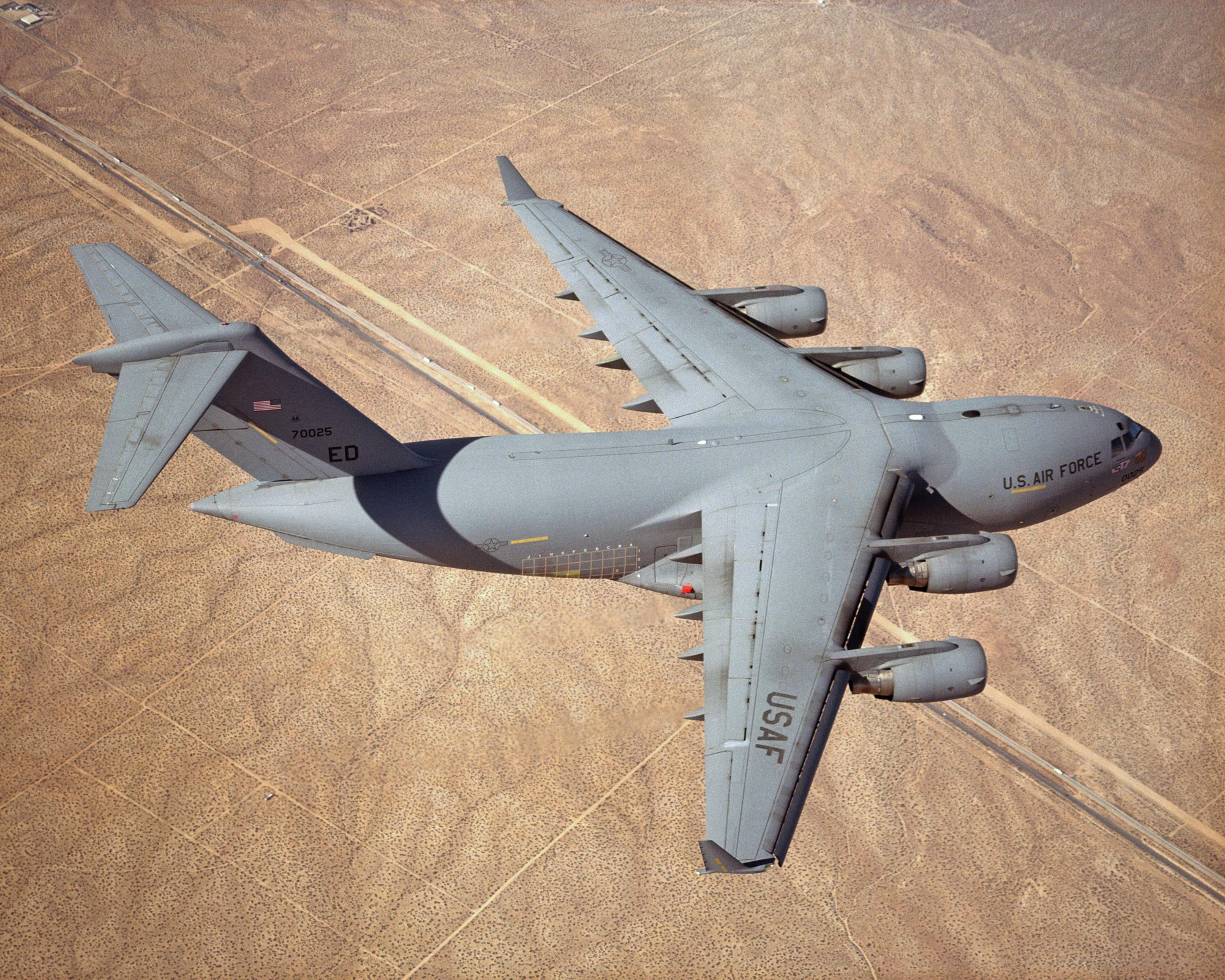 7 năm, 6,2 tỷ km v&agrave; 1 nắm bụi: NASA chia b&aacute;u vật của m&igrave;nh cho những ai? - Ảnh 3.