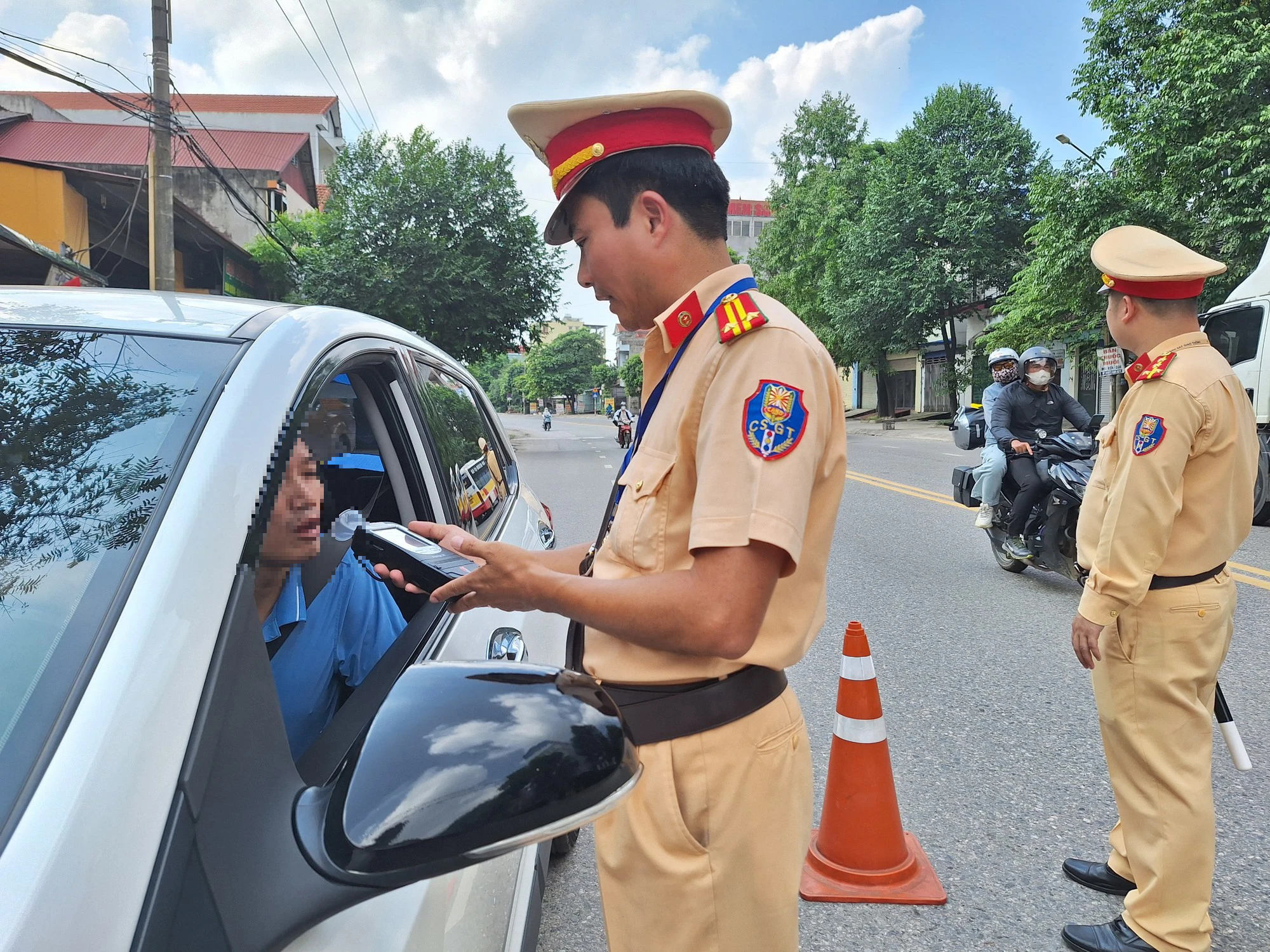 Ph&oacute; C&ocirc;ng an TP Th&aacute;i Nguy&ecirc;n: T&ocirc;i vi phạm nồng độ cồn l&agrave; th&ocirc;ng tin nội bộ ng&agrave;nh - Ảnh 1.