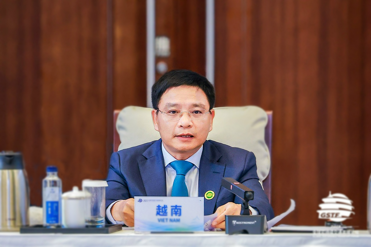 Bộ trưởng Nguyễn Văn Thắng: Tạo h&agrave;nh lang vận tải xanh kết nối c&aacute;c nước v&agrave; khu vực - Ảnh 2.