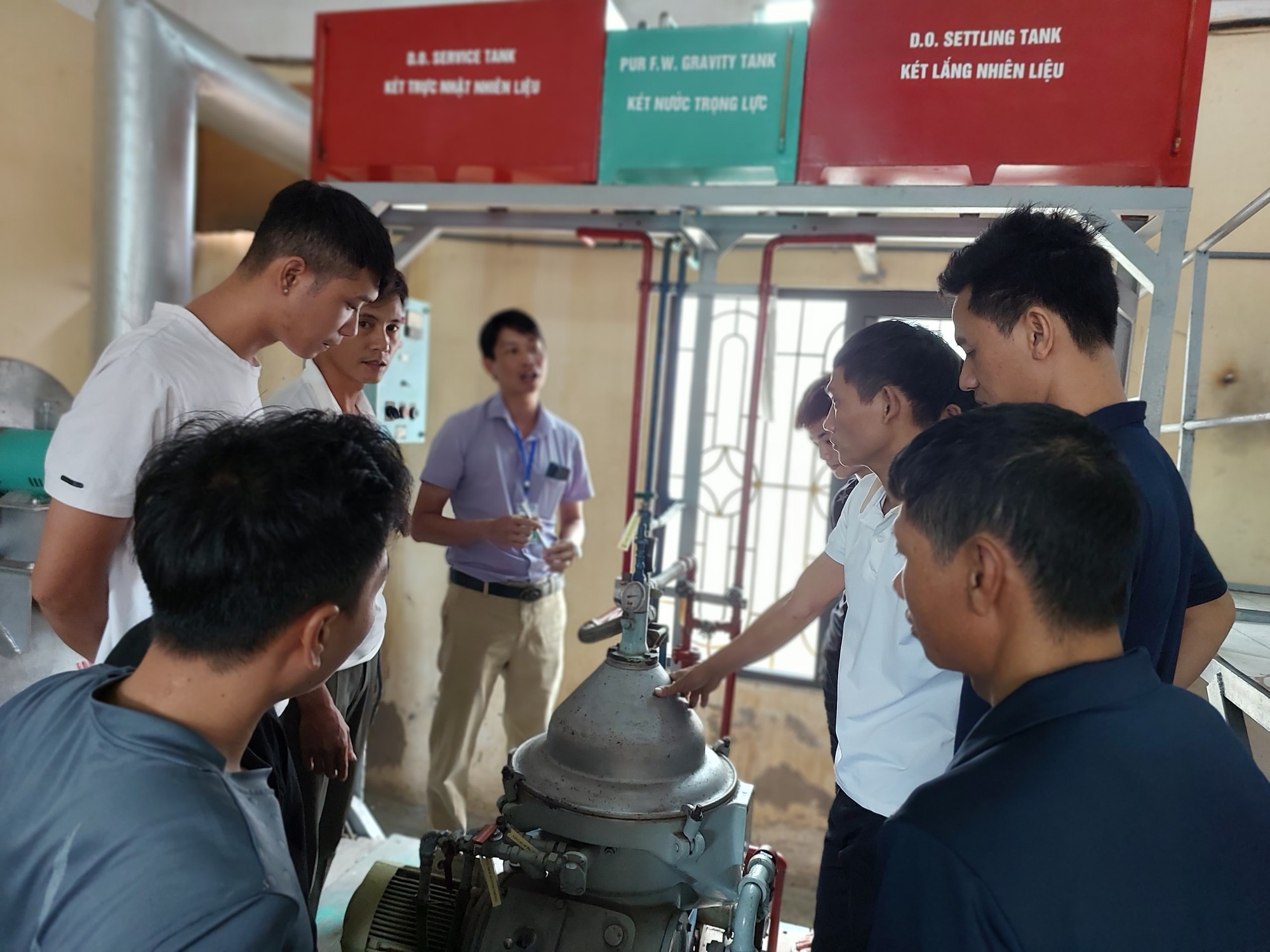 Đề xuất sửa quy định thi thuyền vi&ecirc;n phương tiện thủy, ph&acirc;n cấp cho Sở GTVT - Ảnh 1.