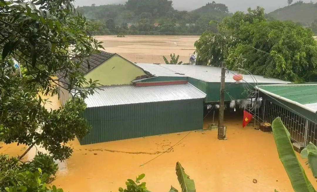 Mưa lũ g&acirc;y thiệt hại h&agrave;ng trăm tỷ đồng cho người d&acirc;n Nghệ An - Ảnh 2.