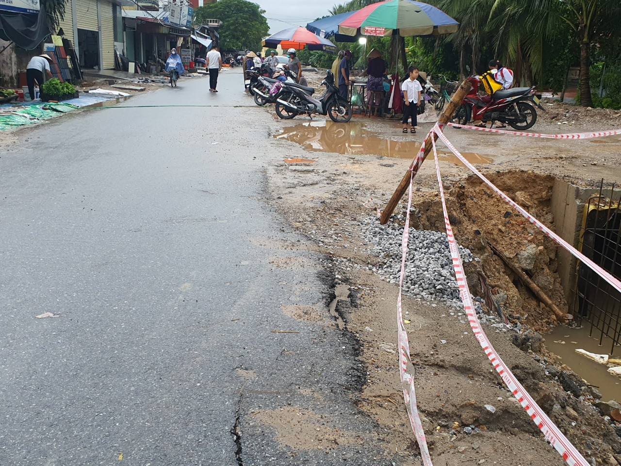 Hải Ph&ograve;ng: Bất an nh&agrave; thầu thi c&ocirc;ng ẩu, nguy cơ mất ATGT - Ảnh 3.